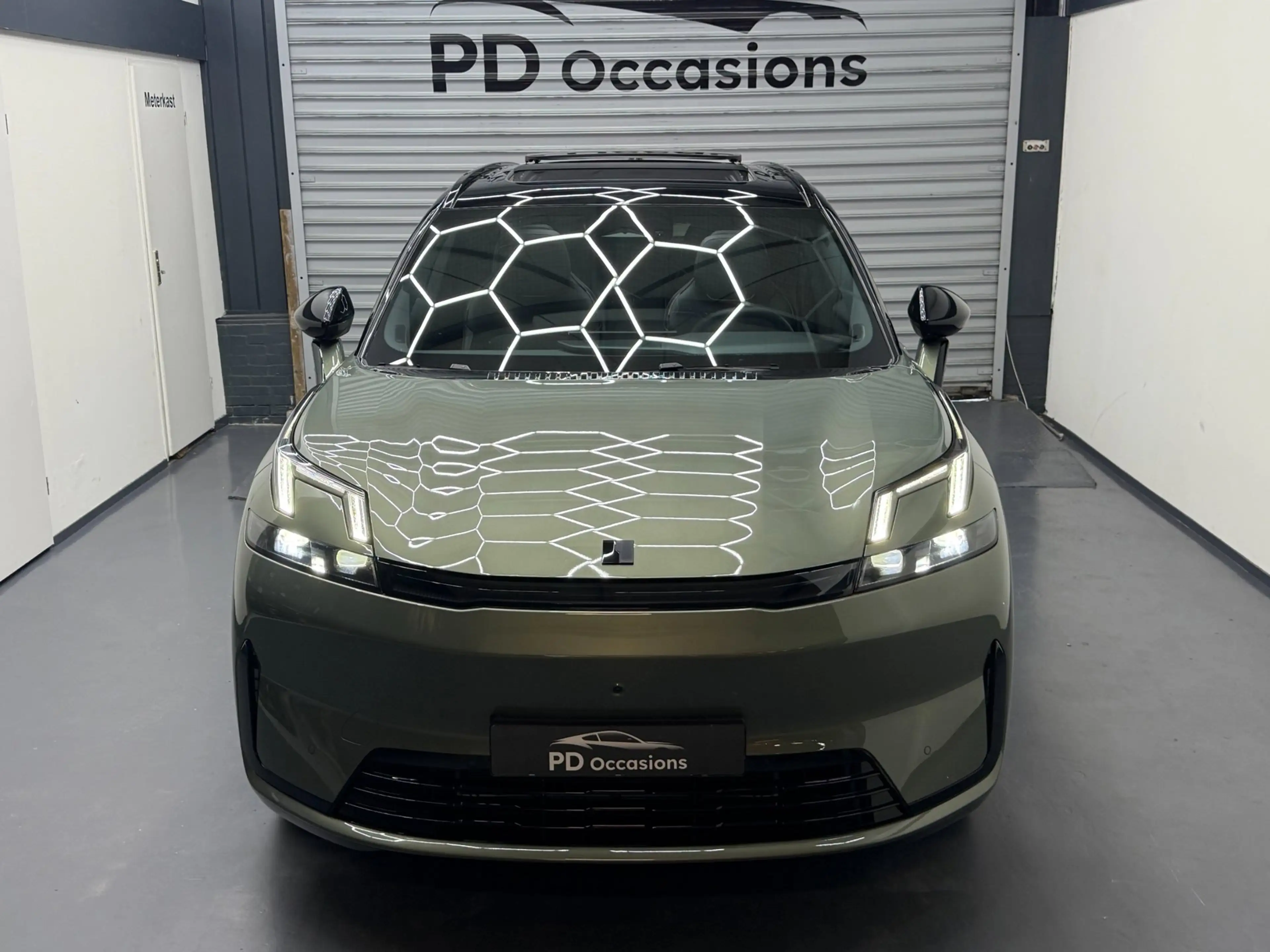 Lynk & Co 08 1.5 More - 200km Elektrisch - Pano - Harman Kardon — photo 2