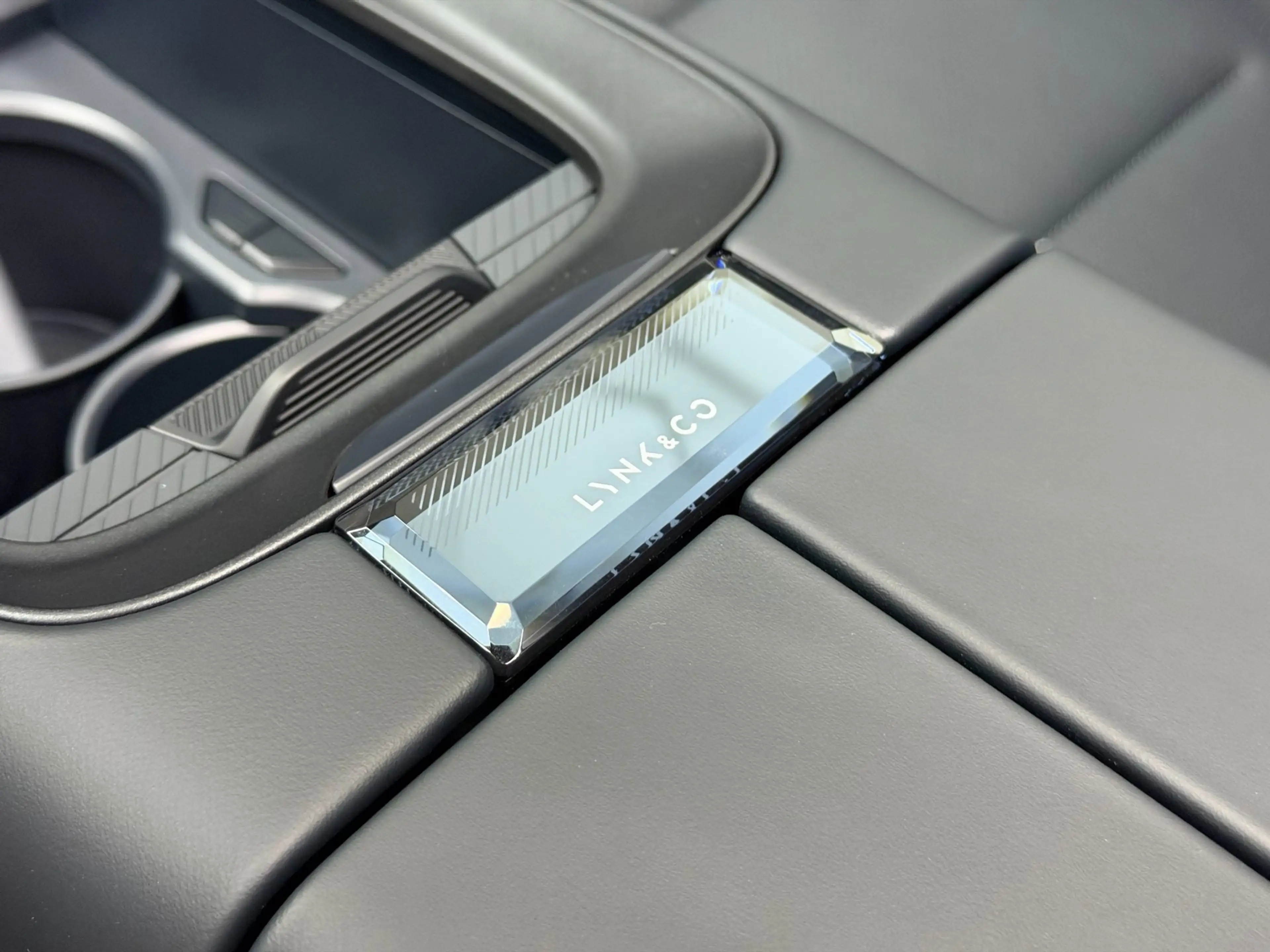 Lynk & Co 08 1.5 More - 200km Elektrisch - Pano - Harman Kardon — photo 47