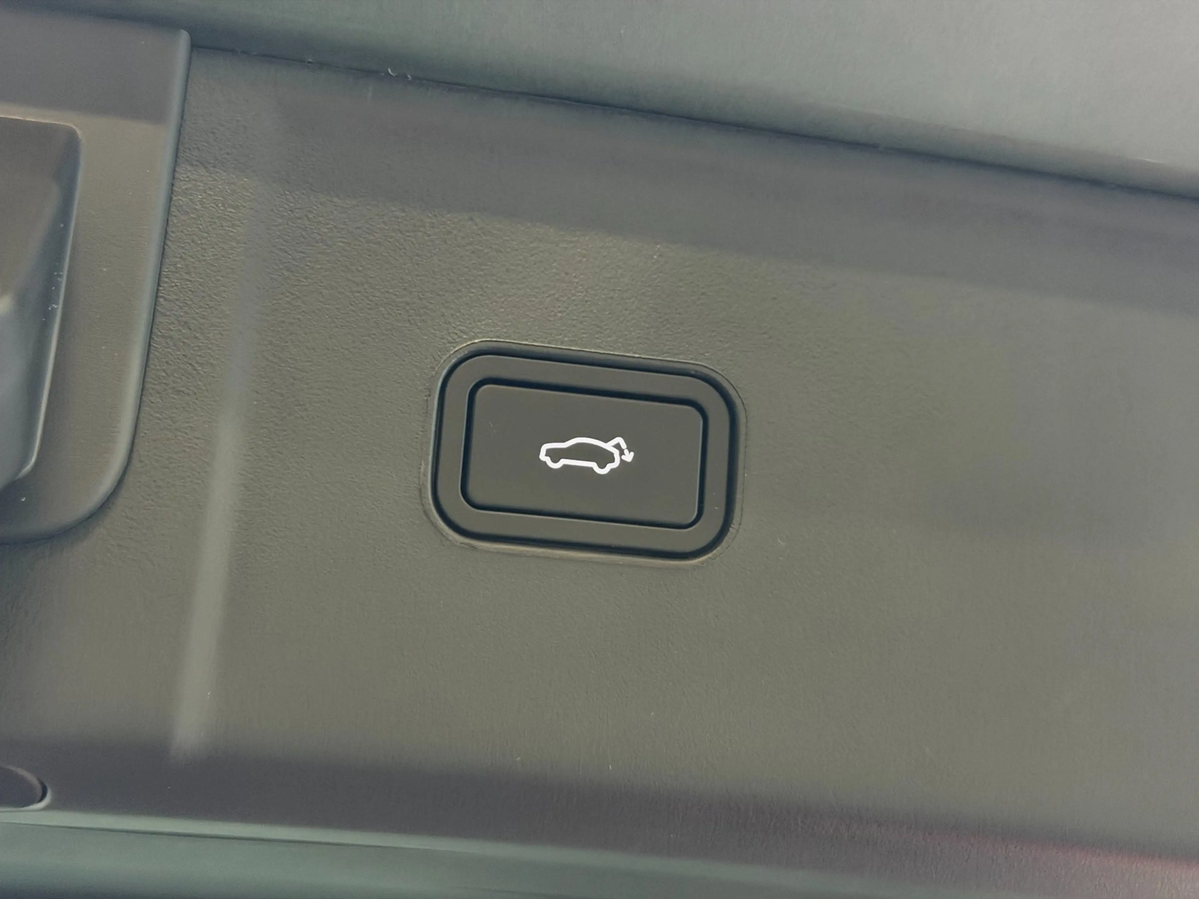 Lynk & Co 08 1.5 More - 200km Elektrisch - Pano - Harman Kardon — photo 6