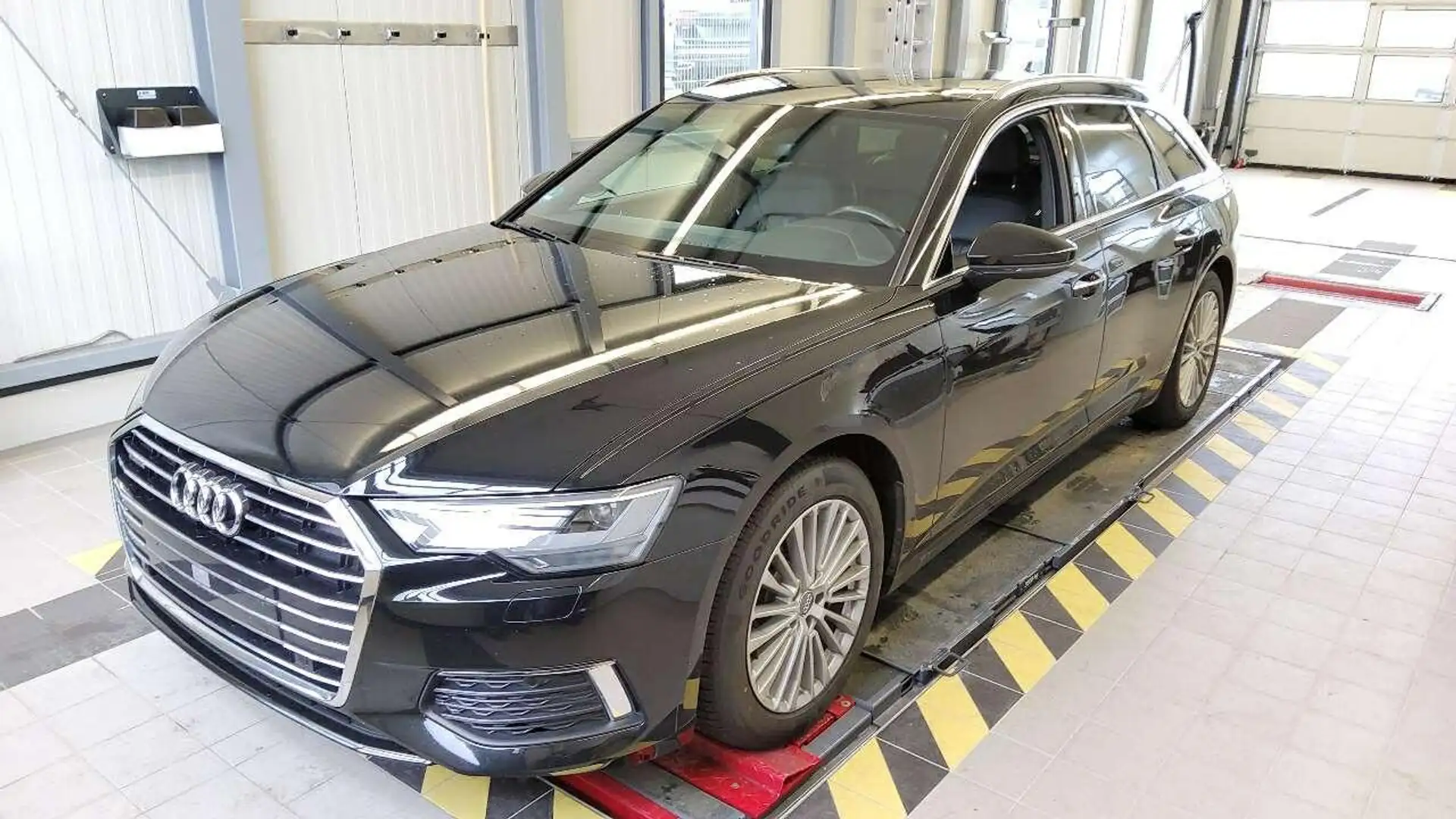 Audi A6 45 TDI quattro design *PANO*AHK*LEDER*ViCo*KAM Schwarz - 2