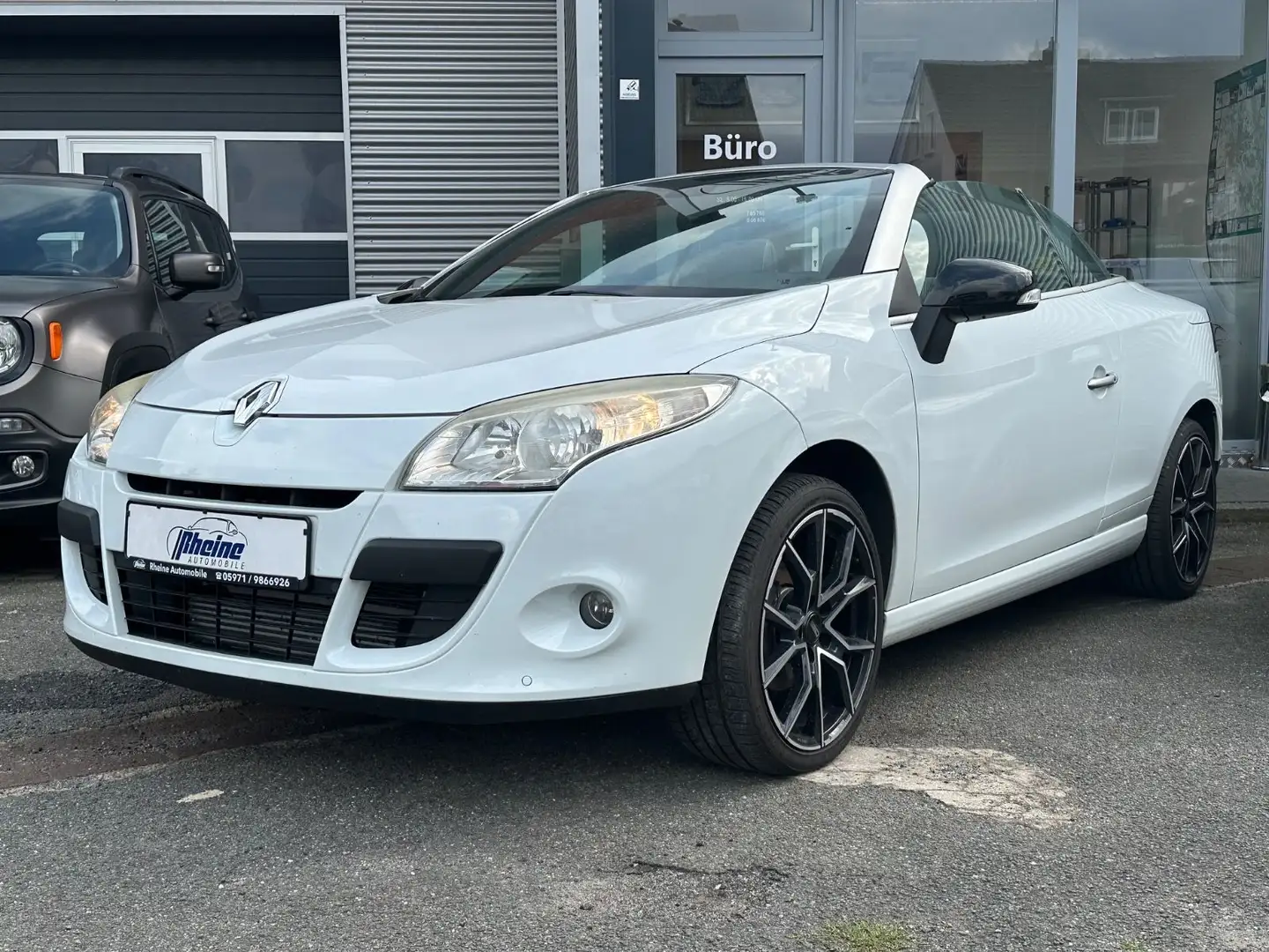 Renault Megane III Coupe/Cabrio Luxe*PDC*SHZ*NAVI*LEDER* Weiß - 2