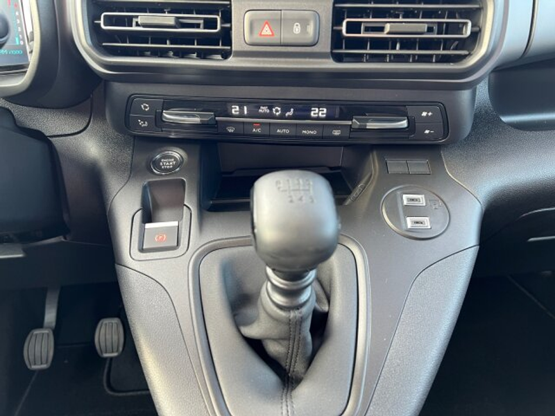 Citroen Berlingo Berlingo XL MAX XTR 130 BAR +Kamera+Key-Go+Navi+ — photo 14