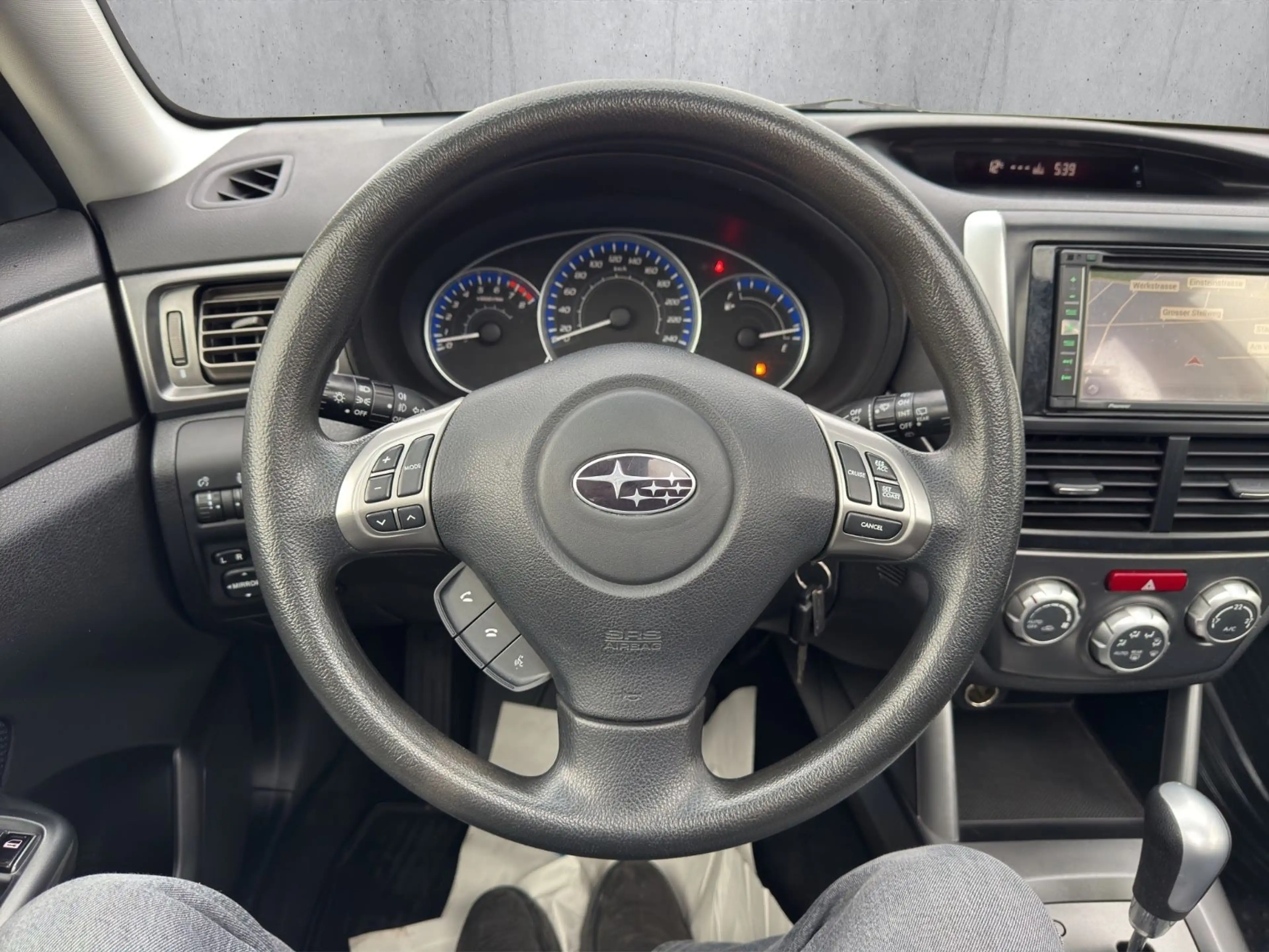 Subaru Forester Comfort°Automatik°Navi°Sitzheizung°PDC° — photo 10