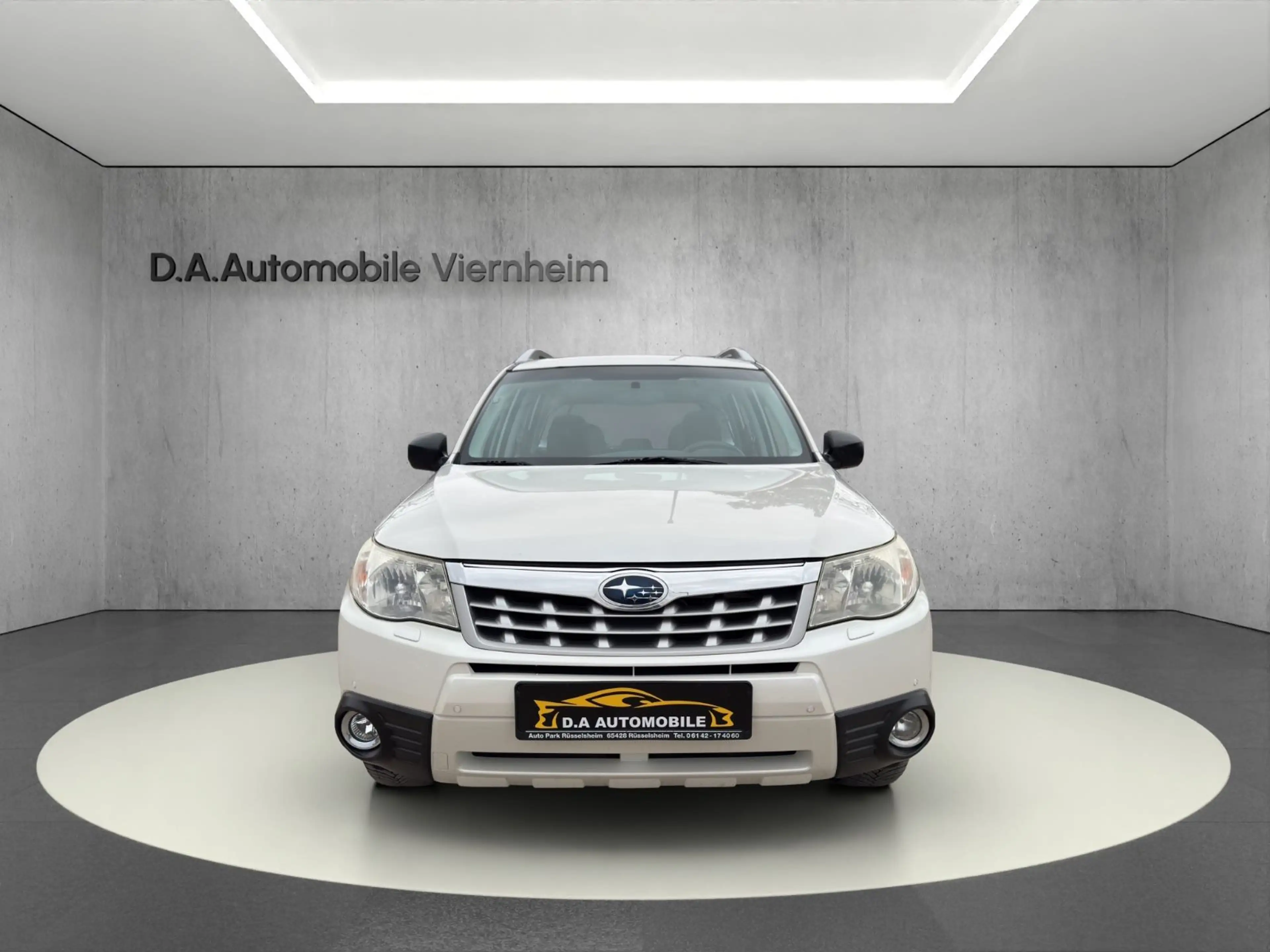 Subaru Forester Comfort°Automatik°Navi°Sitzheizung°PDC° — photo 2