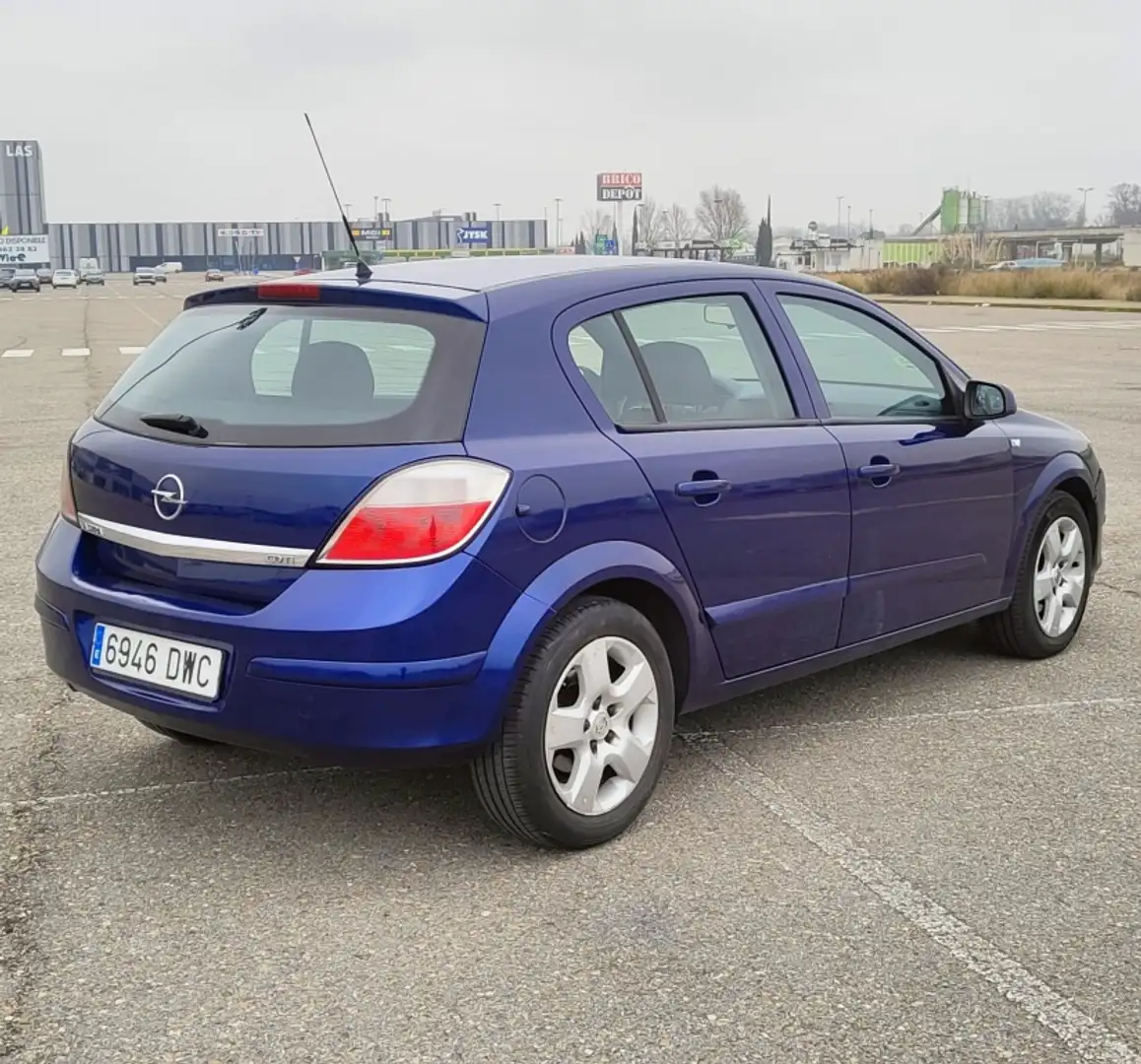 Opel Astra 1.3CDTi Essentia Azul - 2