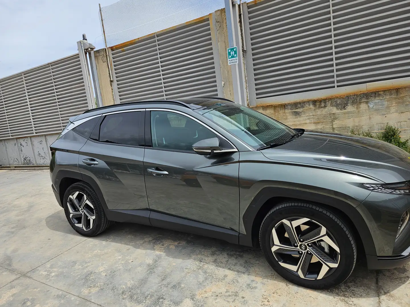 Hyundai TUCSON Tucson 1.6 hev Exellence Leather Pack 2wd auto Grigio - 2