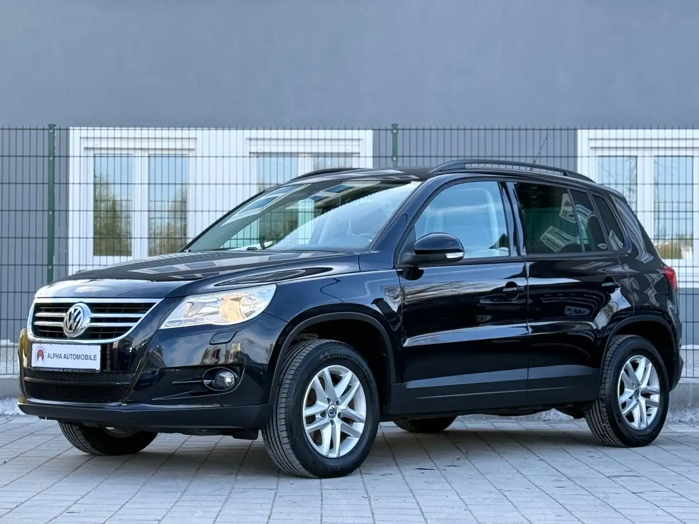 Volkswagen Tiguan Trend & Fun/Pano Nero - 1