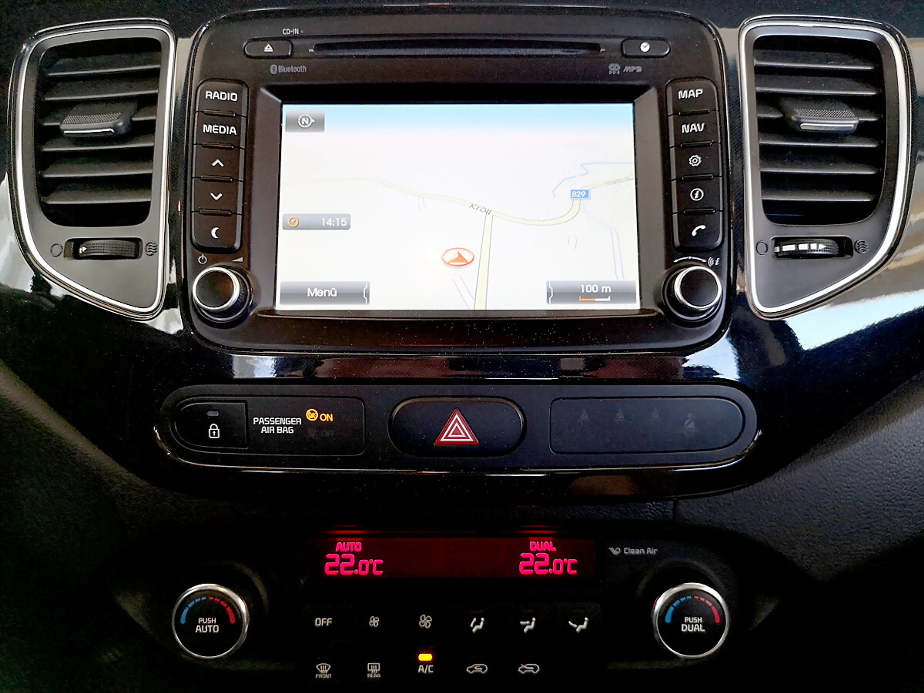 Kia Carens 1,7 CRDi ISG Gold — photo 13