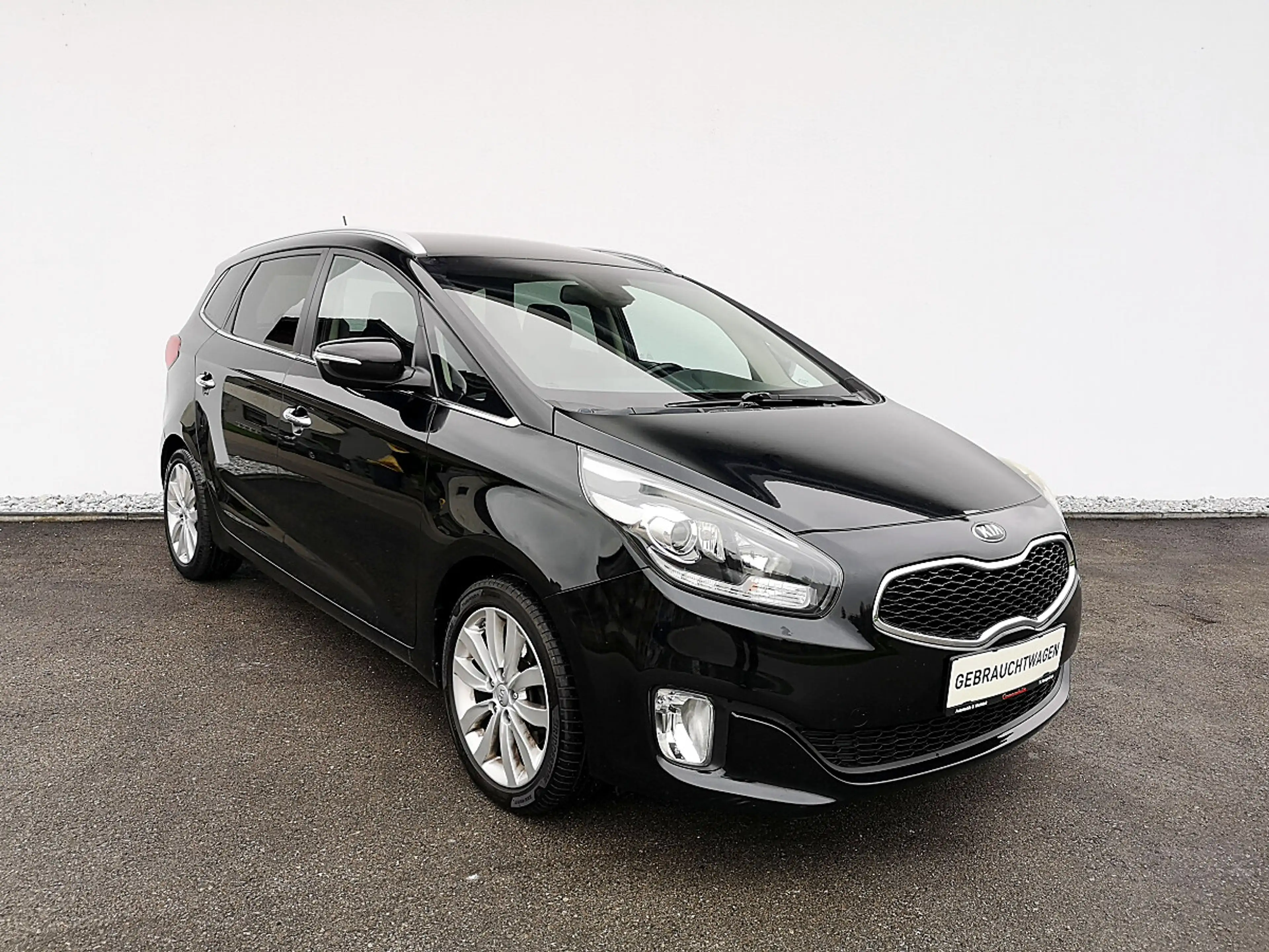 Kia Carens 1,7 CRDi ISG Gold — photo 4