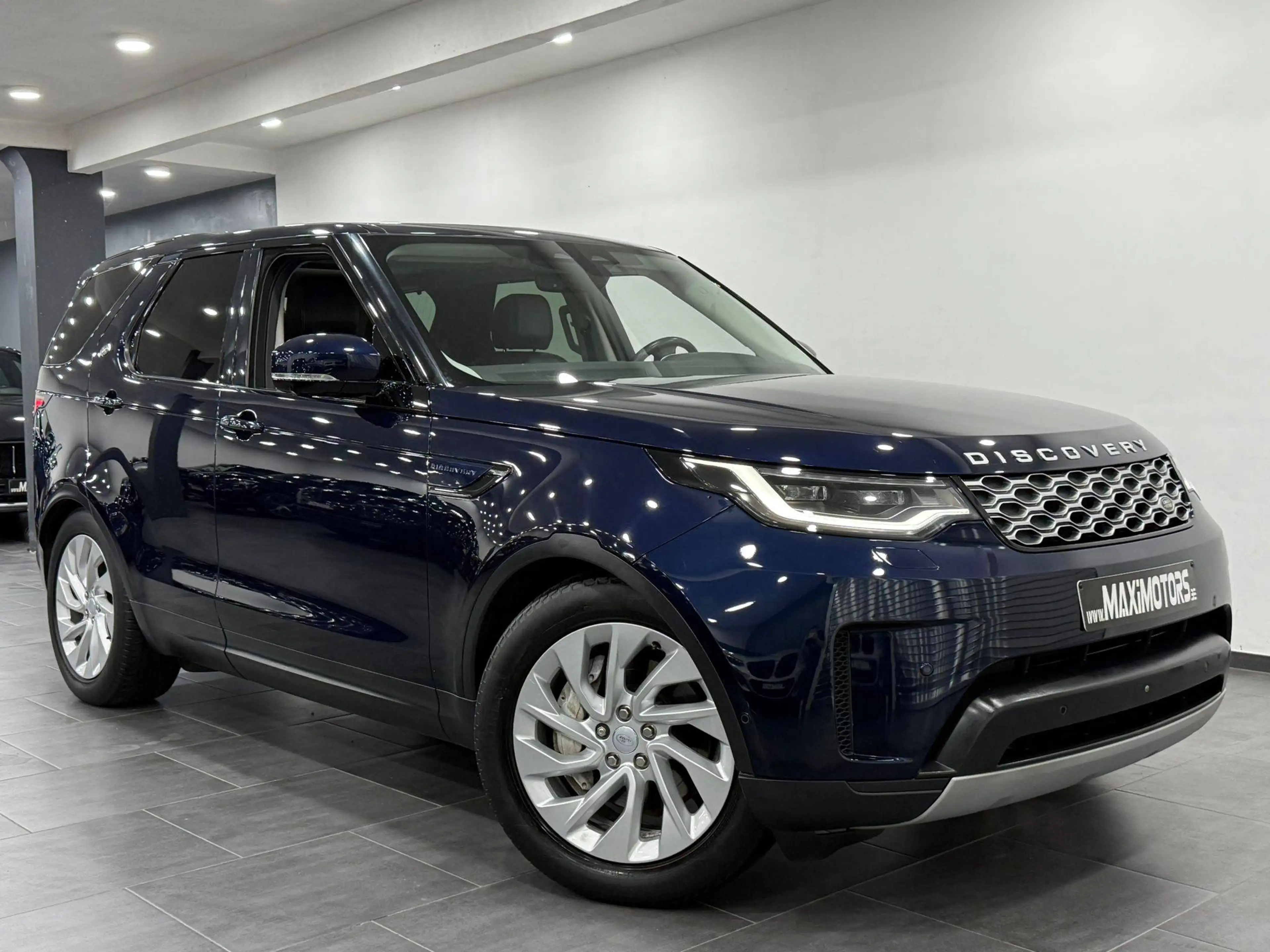 Land Rover Discovery 3.0 D MHEV AWD D250 SE 1owner Full Option Pano 21%VAT CARPASS — photo 4
