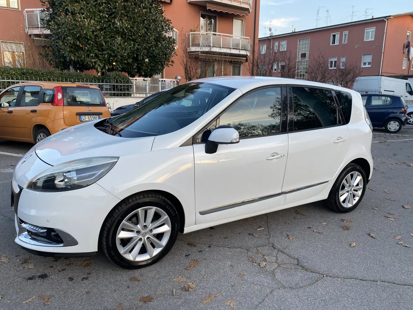 Renault Scenic X-Mod 1.5 dci Dynamique 110cv Blanc - 2