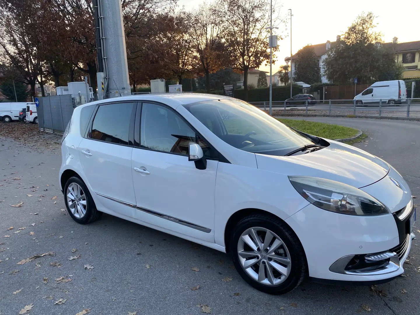 Renault Scenic X-Mod 1.5 dci Dynamique 110cv Blanc - 1