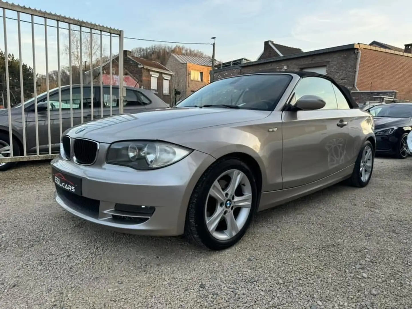 BMW 120 120i **12 mois de garantie** Beige - 2