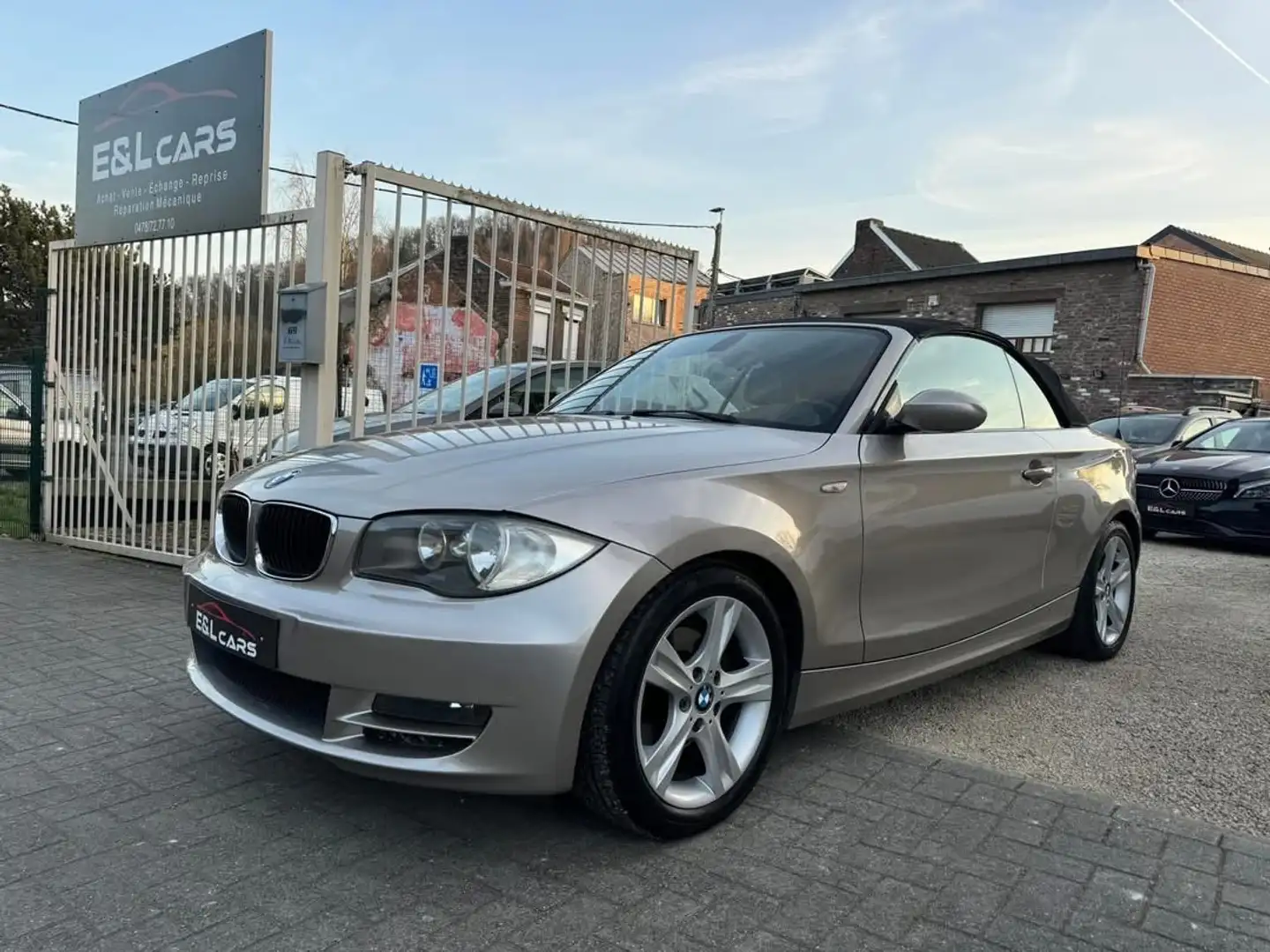 BMW 120 120i **12 mois de garantie** Beige - 1