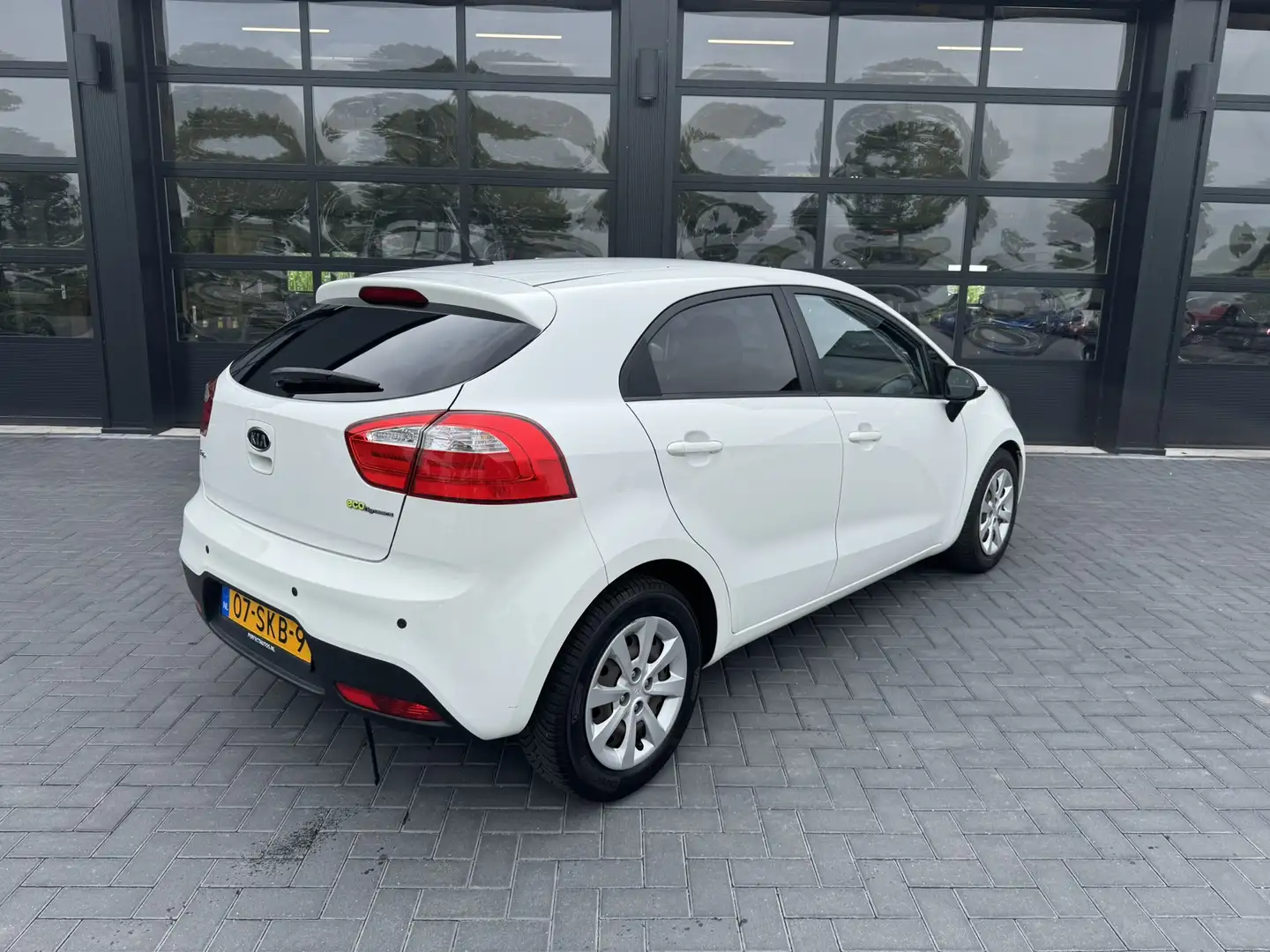 Kia Rio 1.2 CVVT Airco White - 2