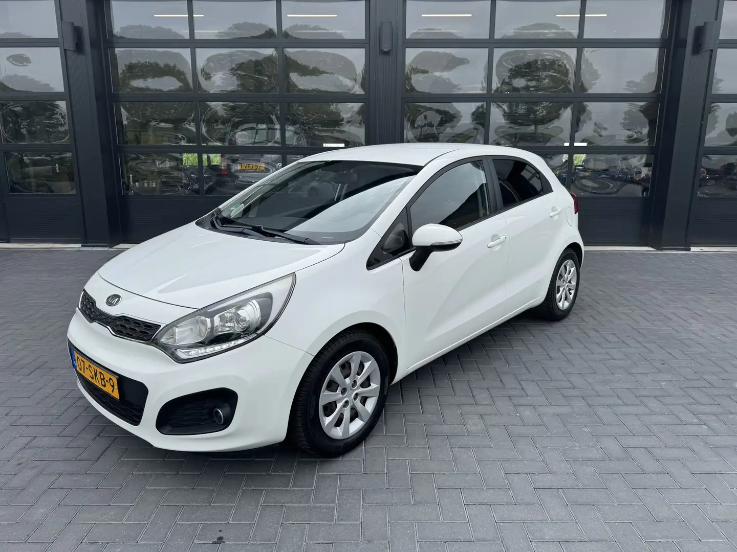 Kia Rio 1.2 CVVT Airco White - 1