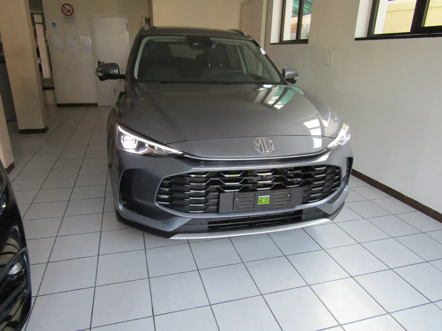 MG ZS 1.5 hybrid  Luxury  Garanzia 7 anni PREZZO REALE Grau - 1