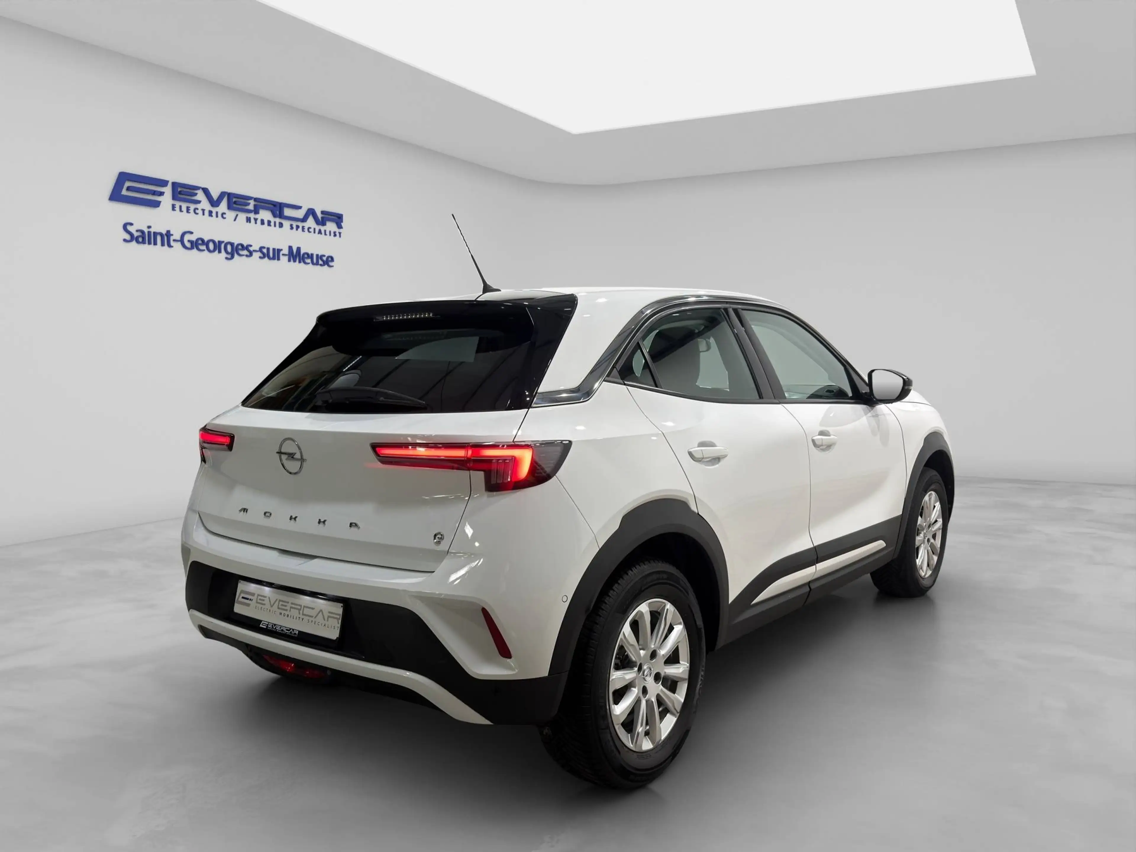 Opel Mokka-E EDITION ***HEATED STEERING WHEEL & SEATS*REAR CAMERA*** — photo 4