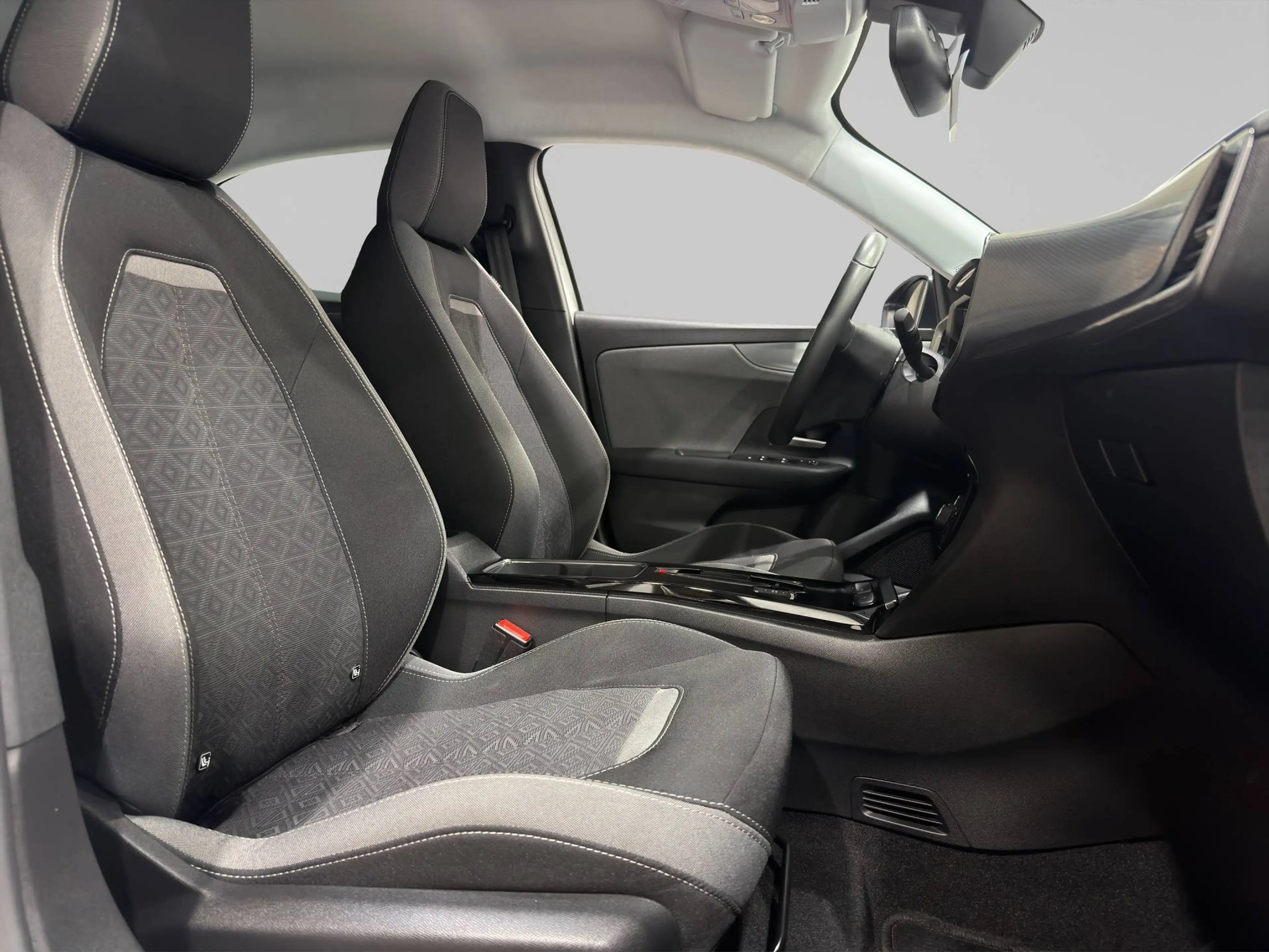 Opel Mokka-E EDITION ***HEATED STEERING WHEEL & SEATS*REAR CAMERA*** — photo 12