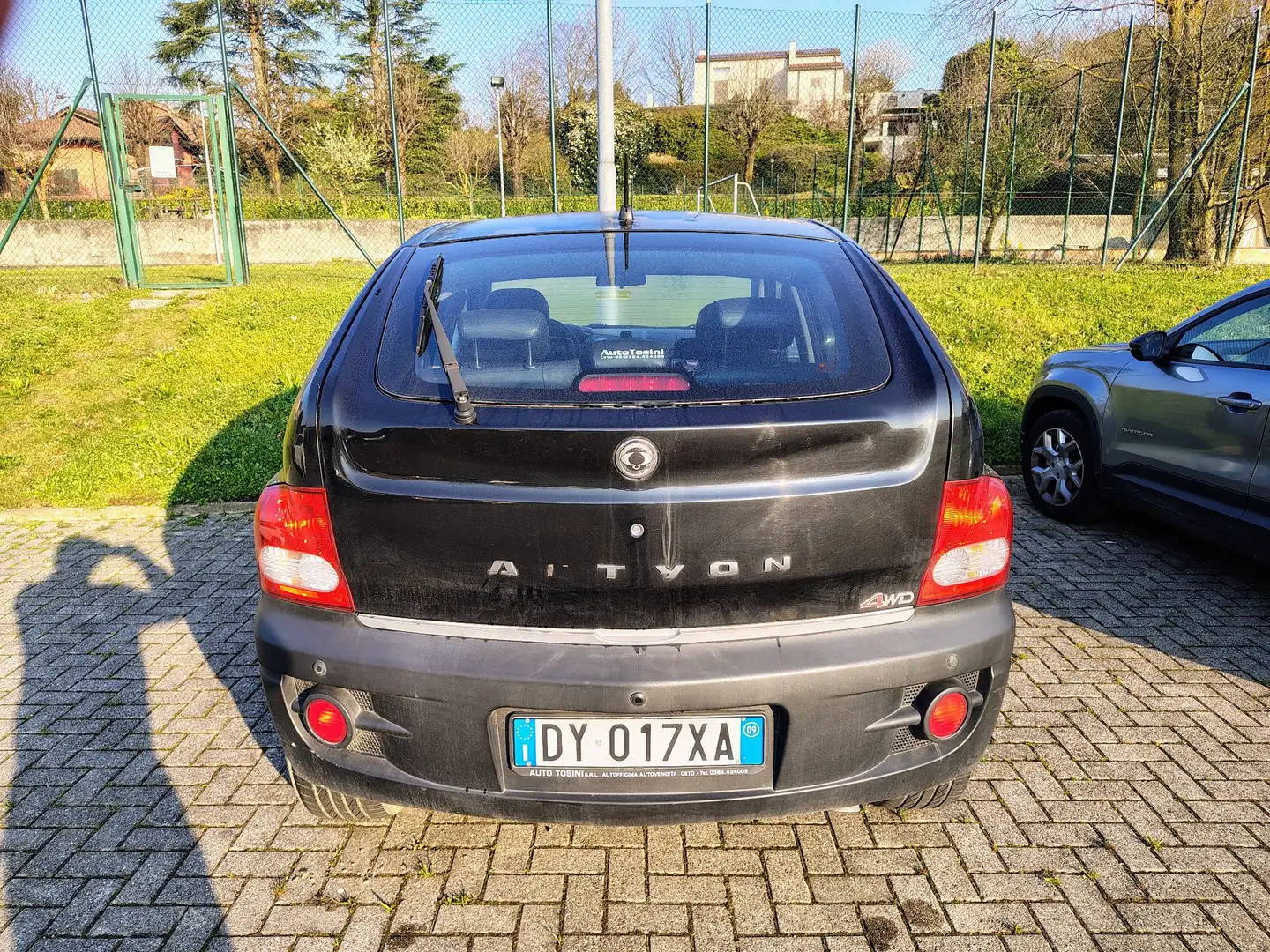 SsangYong Actyon 2.0 xdi Style 4wd Schwarz - 1
