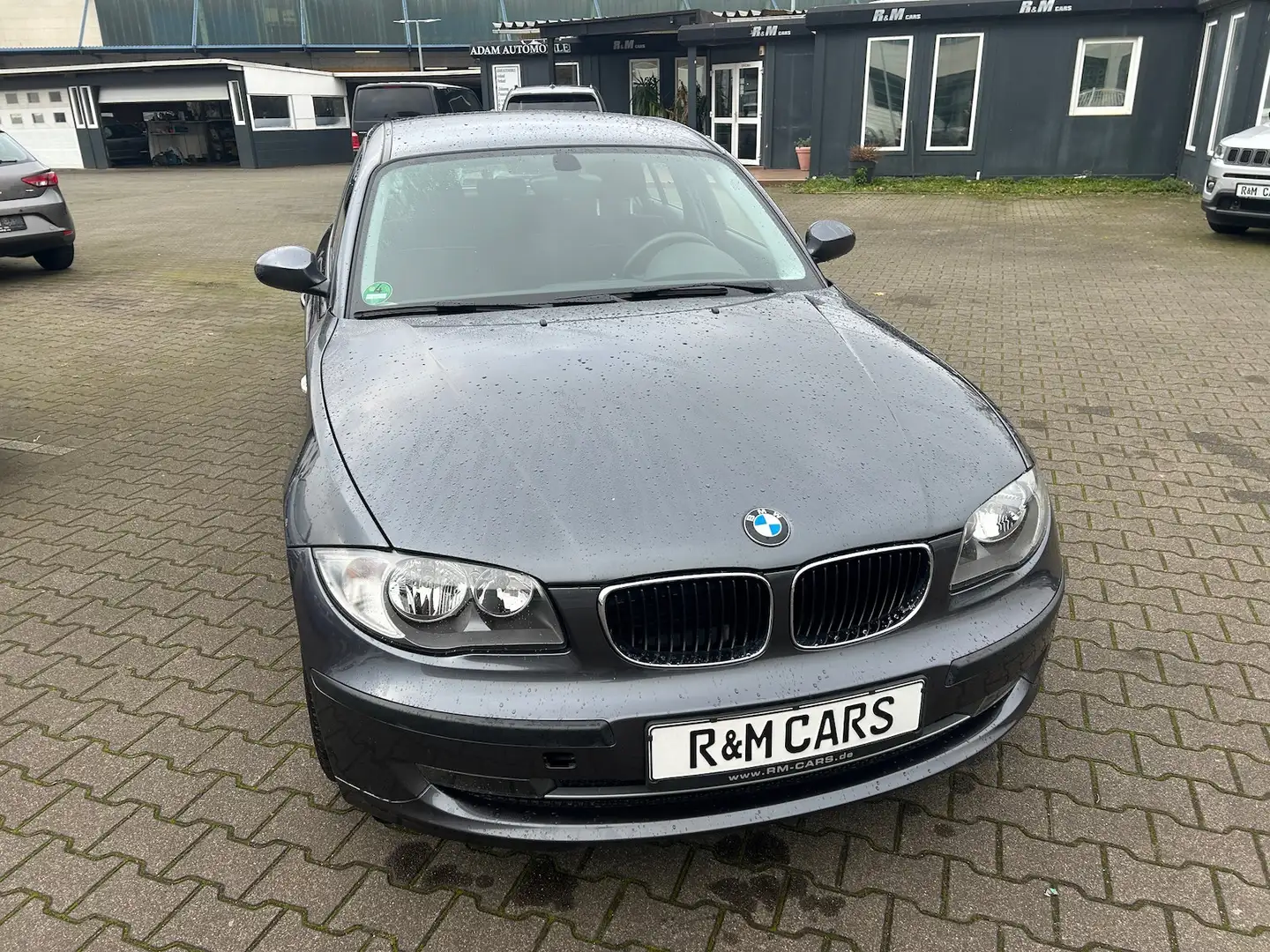 BMW 118 118i 5Türig/1Hand/Nur 64.000km Grau - 2