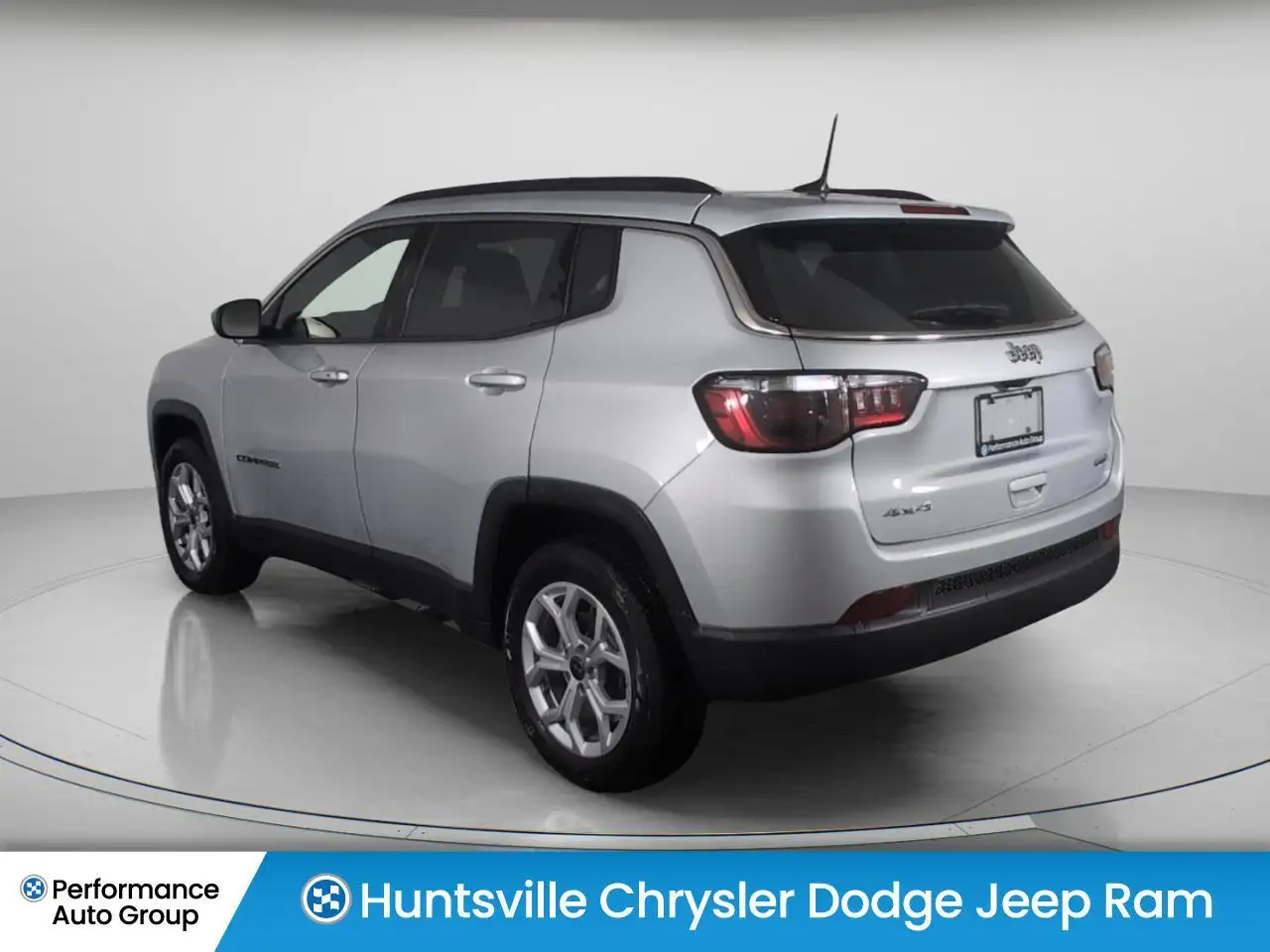Jeep Compass снимка Jeep Compass