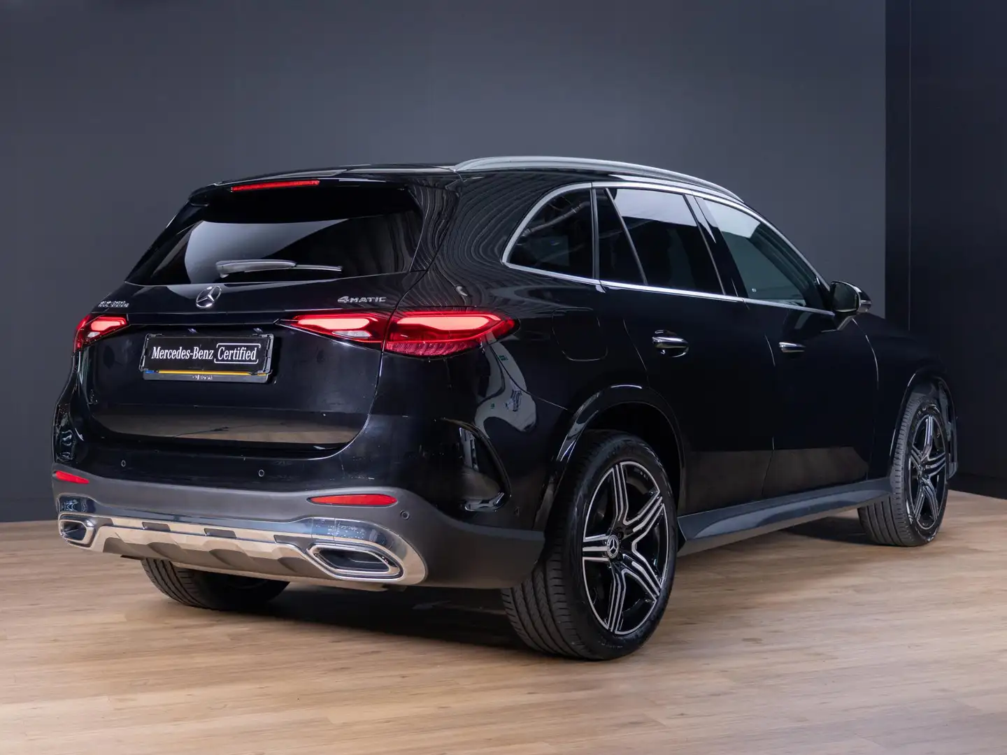 Mercedes-Benz GLC 300 300e 4MATIC AMG Line Premium PLUS | Panorama dak Nero - 2