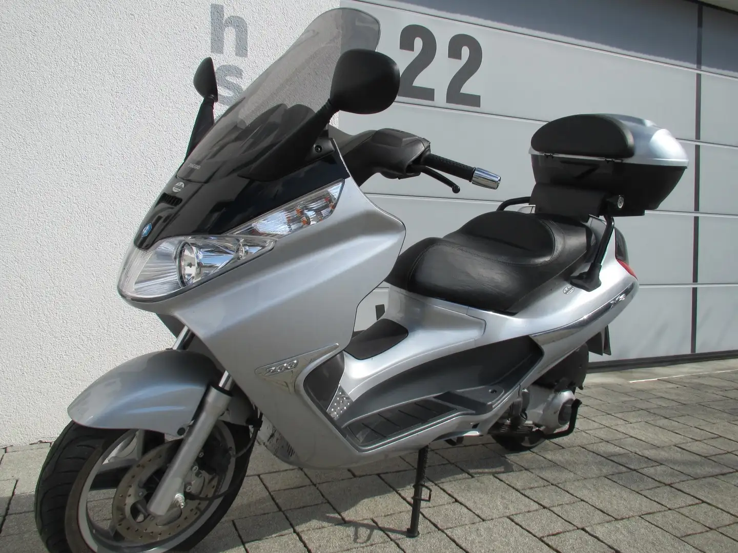 Piaggio X 8 200 ccm, 19 PS, silber metallic, Scheibe Automatik Argintiu - 1