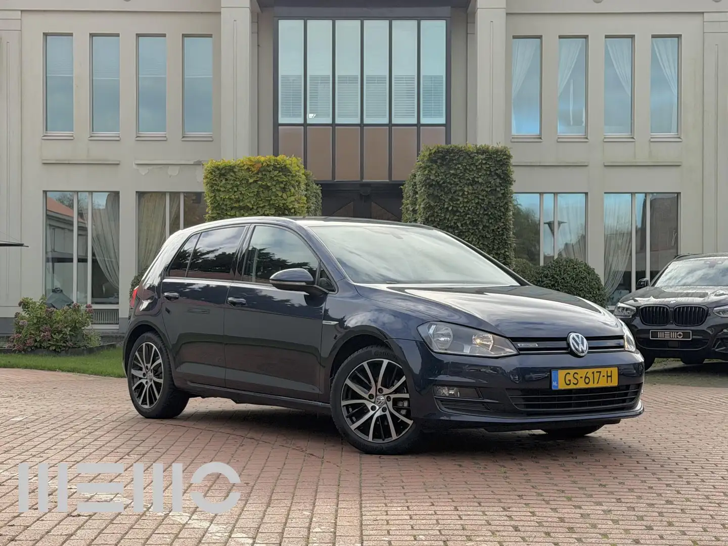 Volkswagen Golf 1.0 TSI Comfortline - Apple Carplay - Cruise - Zui Blauw - 1