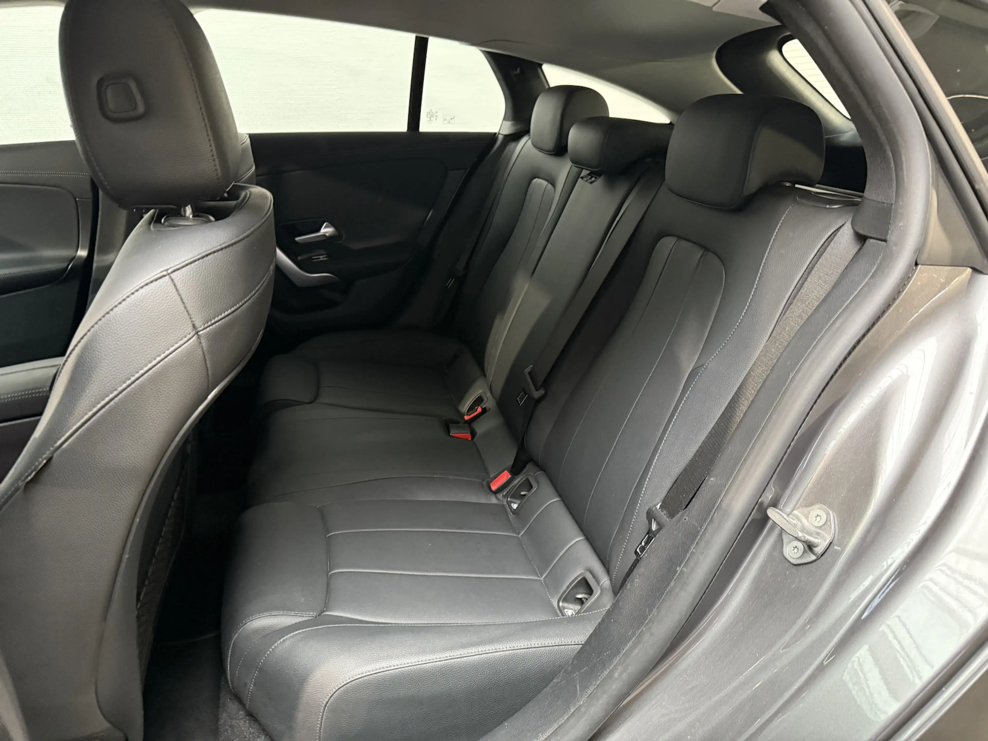 Mercedes-Benz CLA 220 /NAVI/LED/AHK/ — photo 5