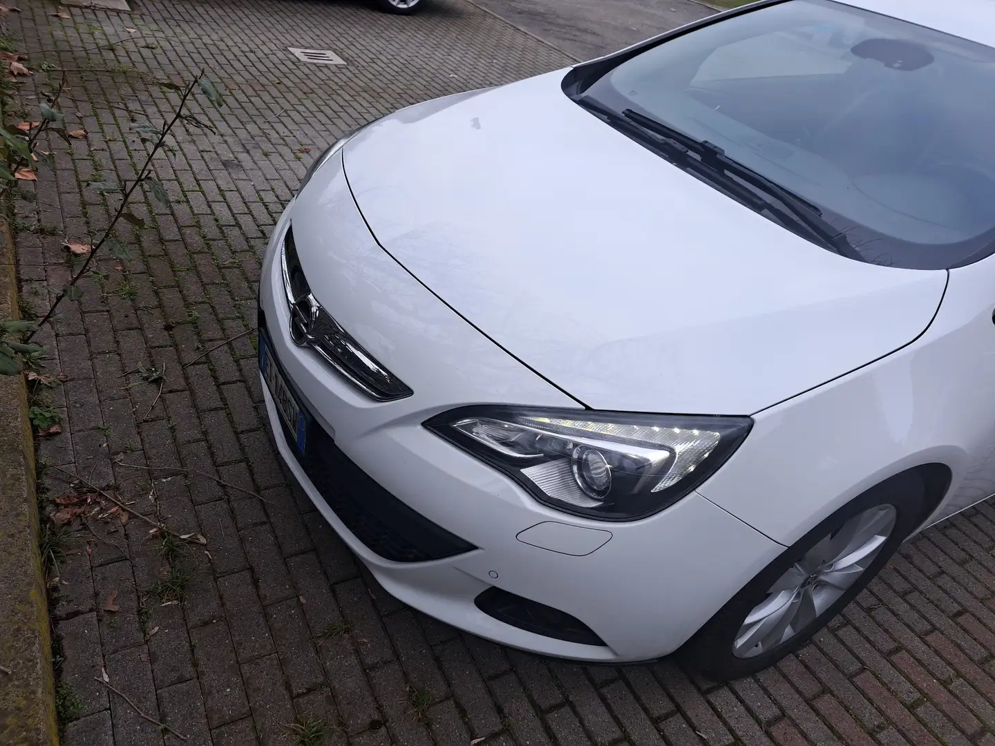 Opel Astra GTC 1.7 cdti ecotec Cosmo s&s 110cv - 2