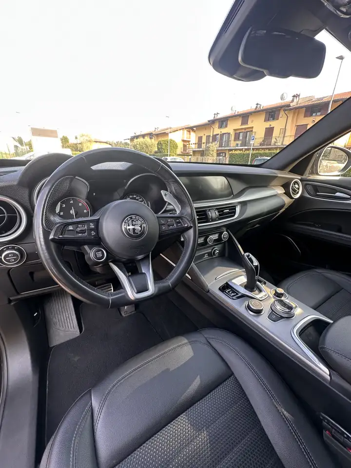 Alfa Romeo Stelvio 2021 — фото 10