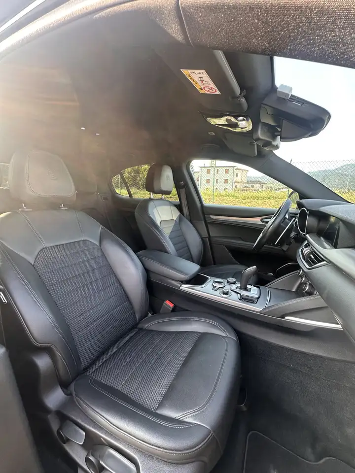 Alfa Romeo Stelvio 2021 — фото 8