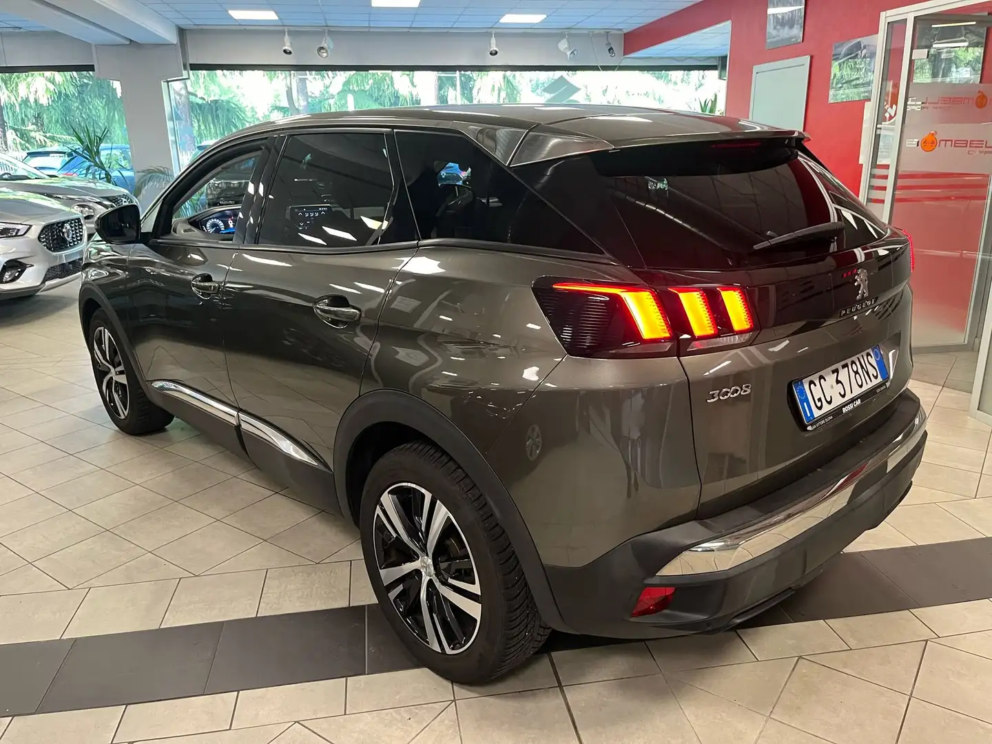 Peugeot 3008 1.2 130cv Allure -Pari al nuovo- 14990€ offerta Grigio - 2
