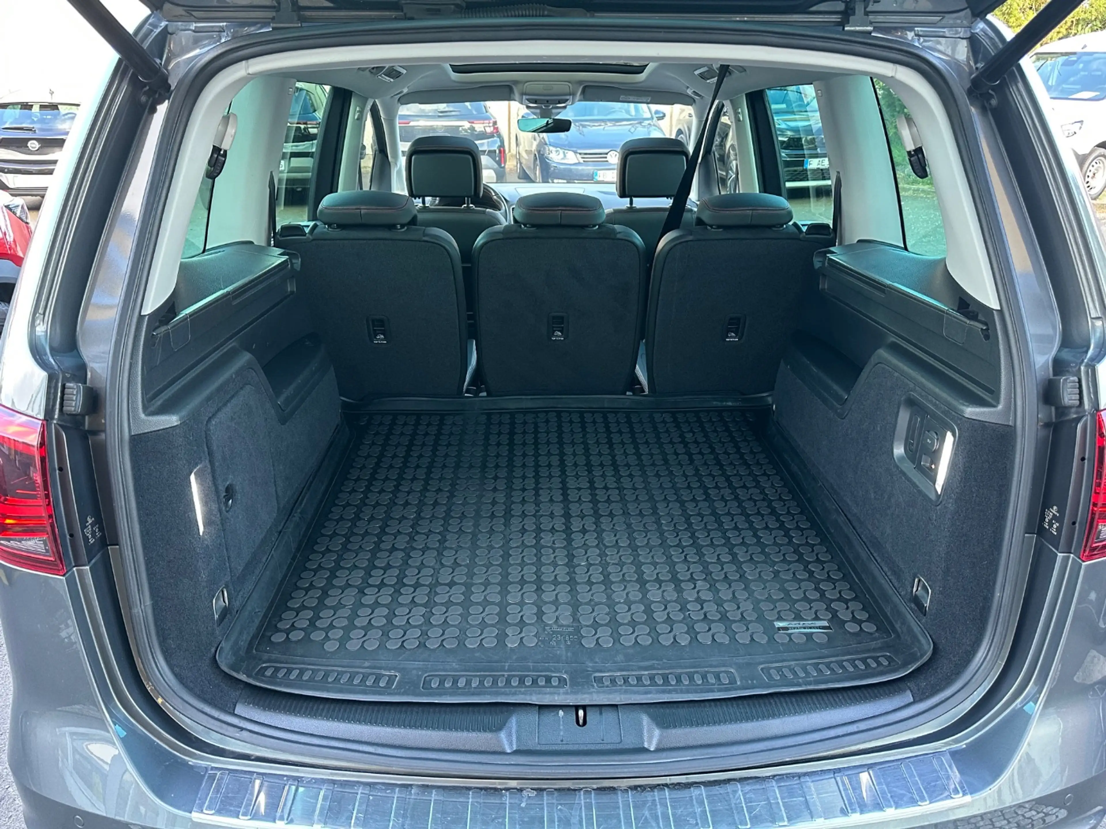 SEAT Alhambra 1.4 TSI FR-Line inkl. Inspektionspaket! — photo 9