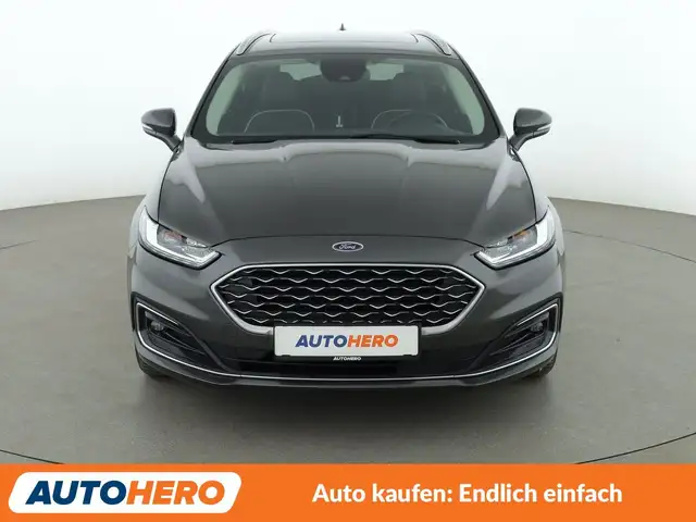 Ford Mondeo view 9