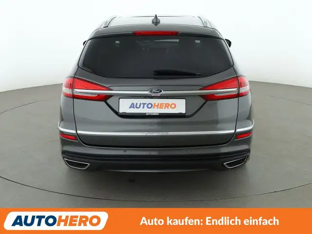 Ford Mondeo view 5
