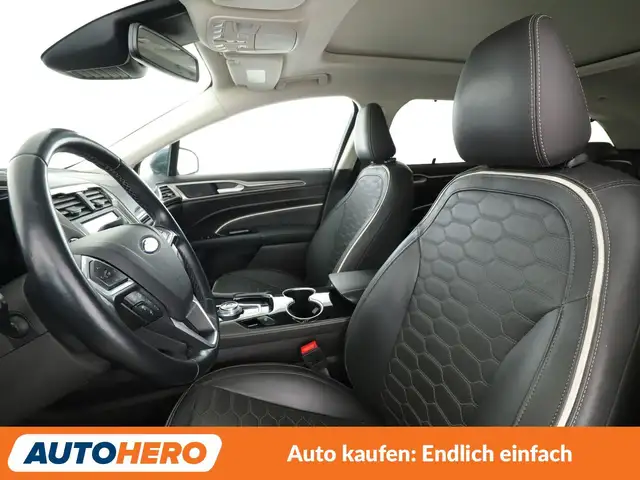 Ford Mondeo view 10