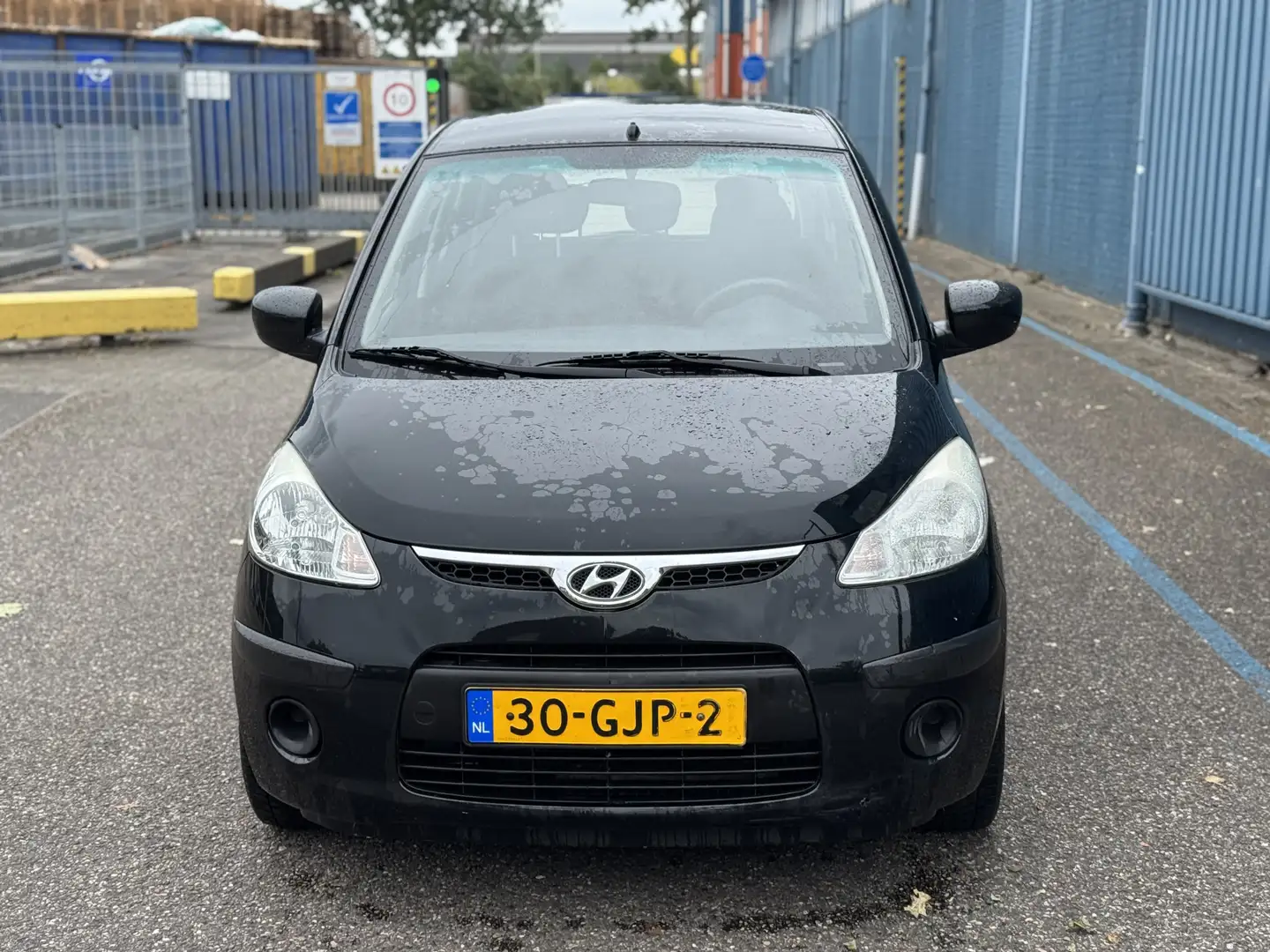 Hyundai i10 1.1 Dynamic Cool Airco, Lichtmetalen velgen, Radio Zwart - 2