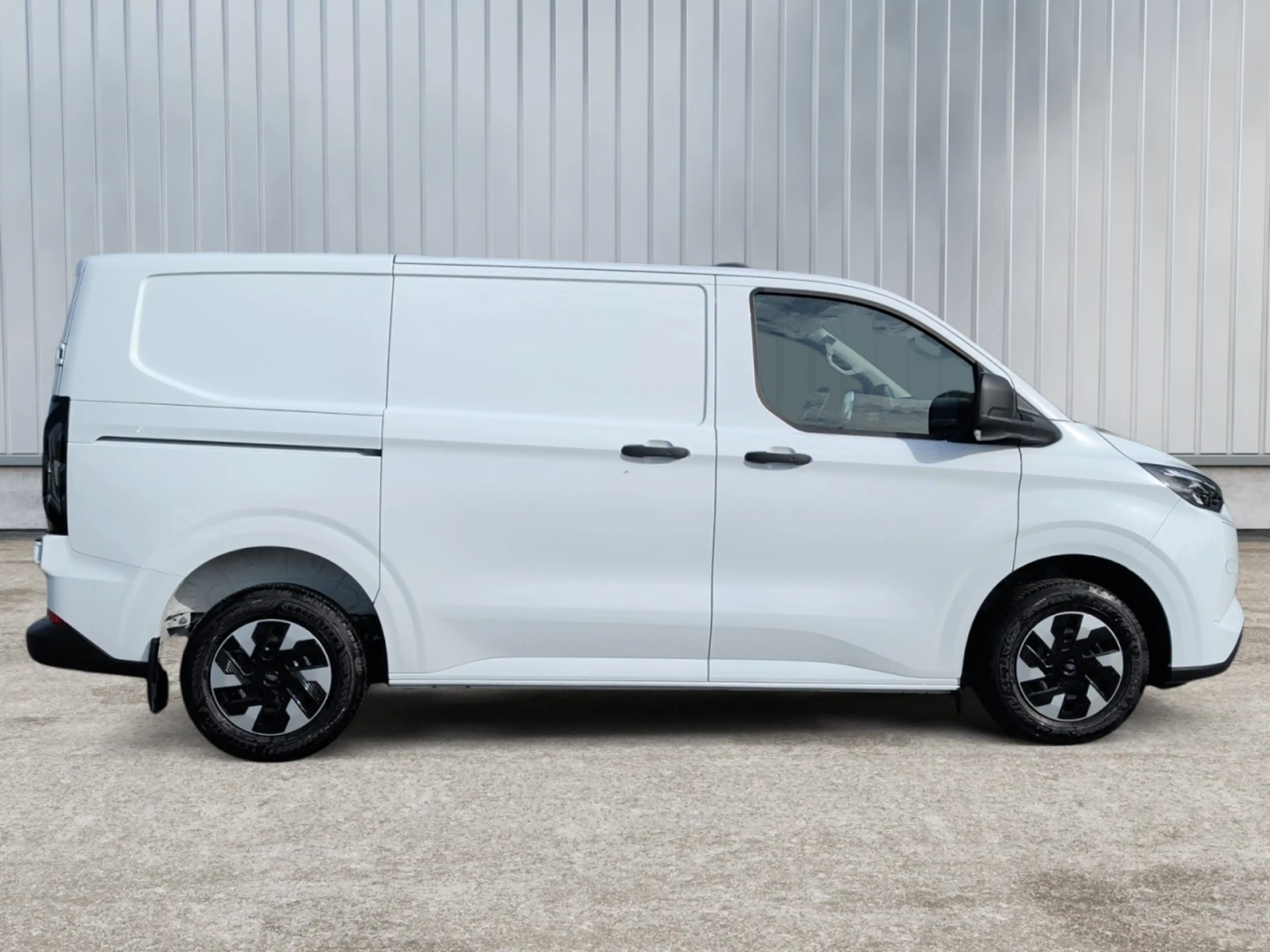Ford Transit Custom Trend 320L1 PHEV AHK+LED+KeyFree Klima — photo 7
