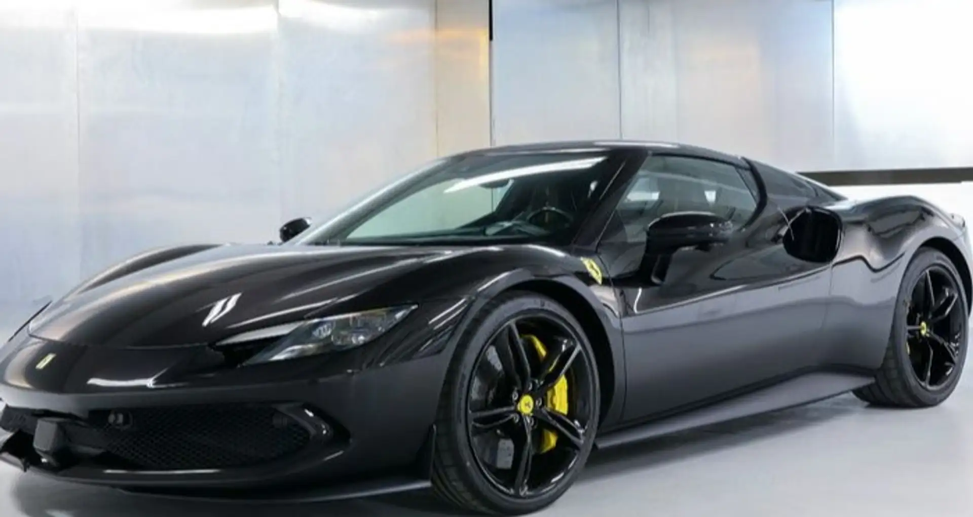 Ferrari 296 GTB Negro - 1