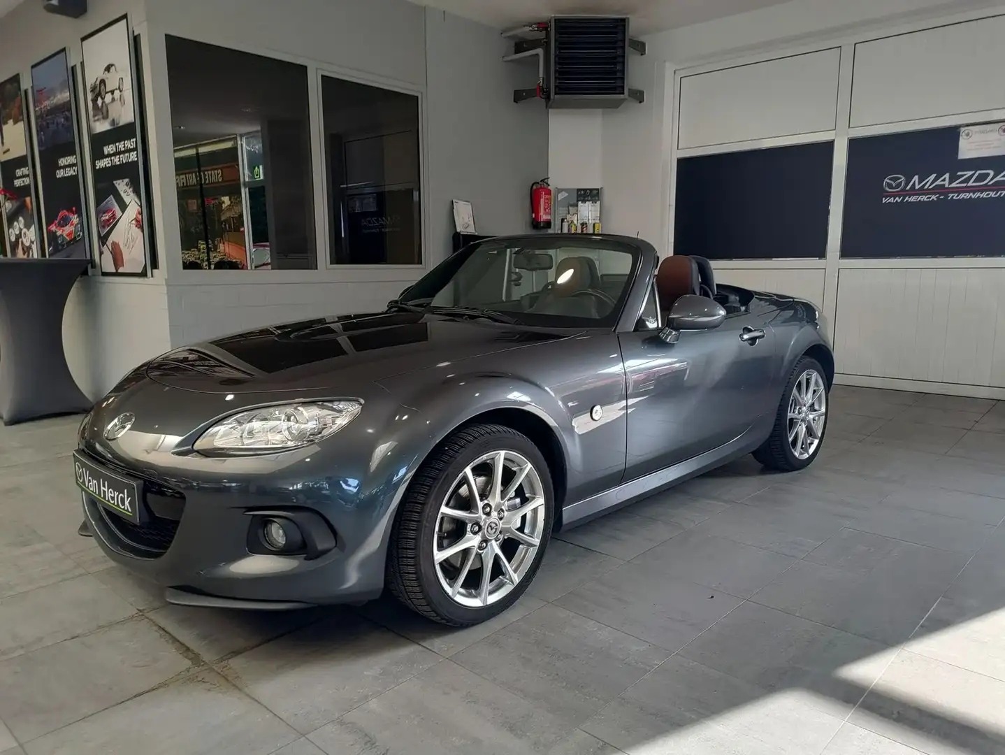 Mazda MX-5 1.8i Roadster Coupé Kenko Gri - 1