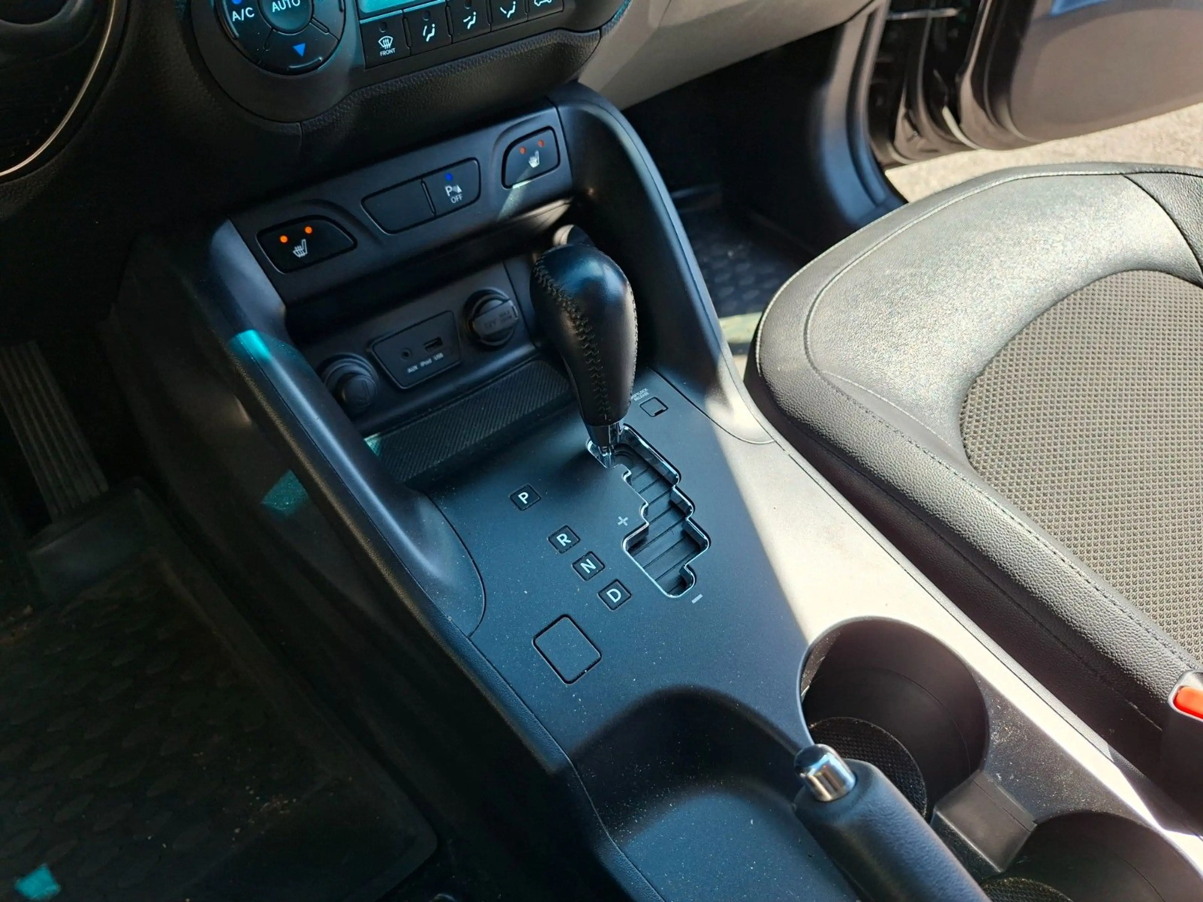 Hyundai iX35 Trend 2WD — photo 12