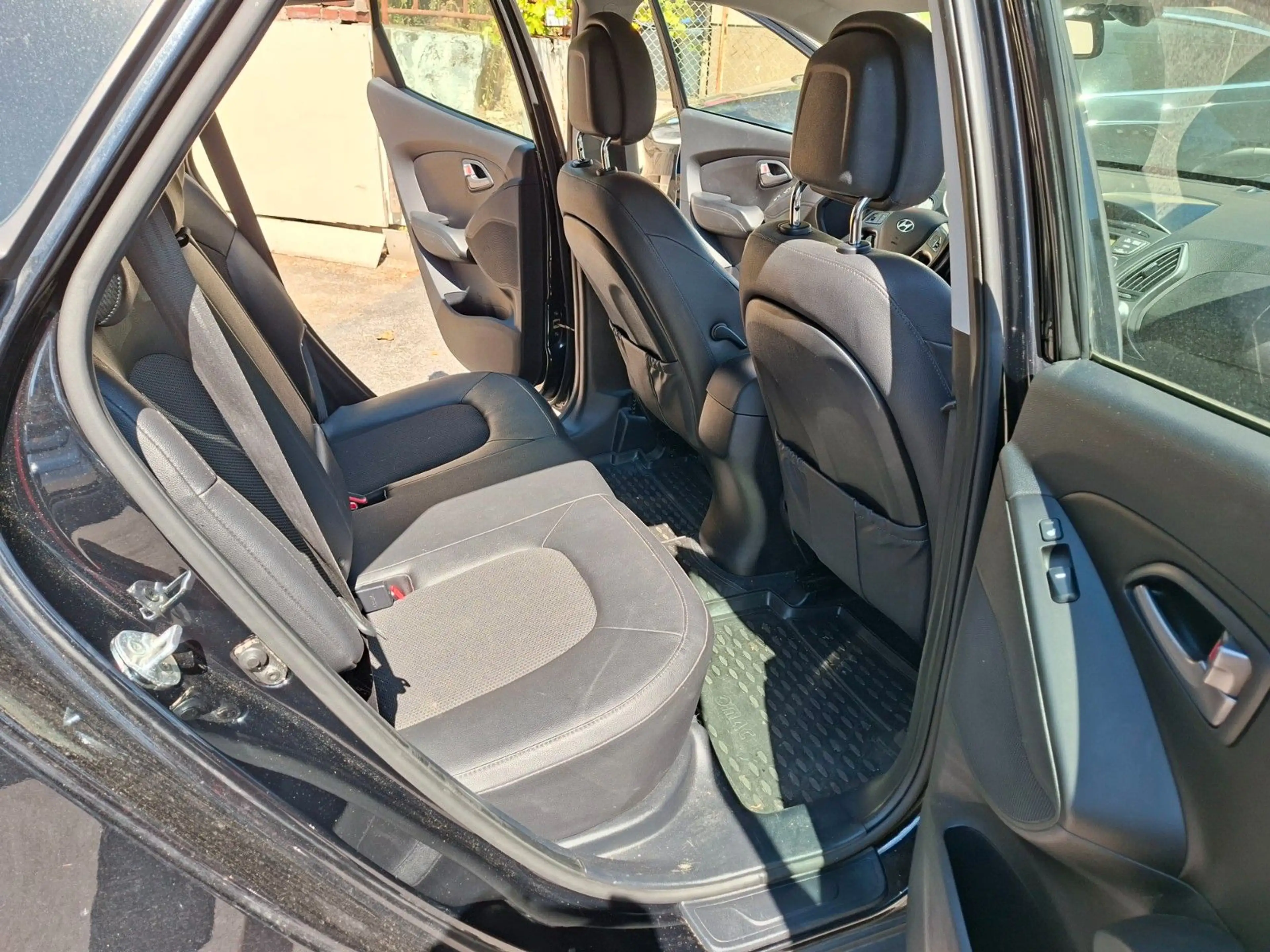 Hyundai iX35 Trend 2WD — photo 16