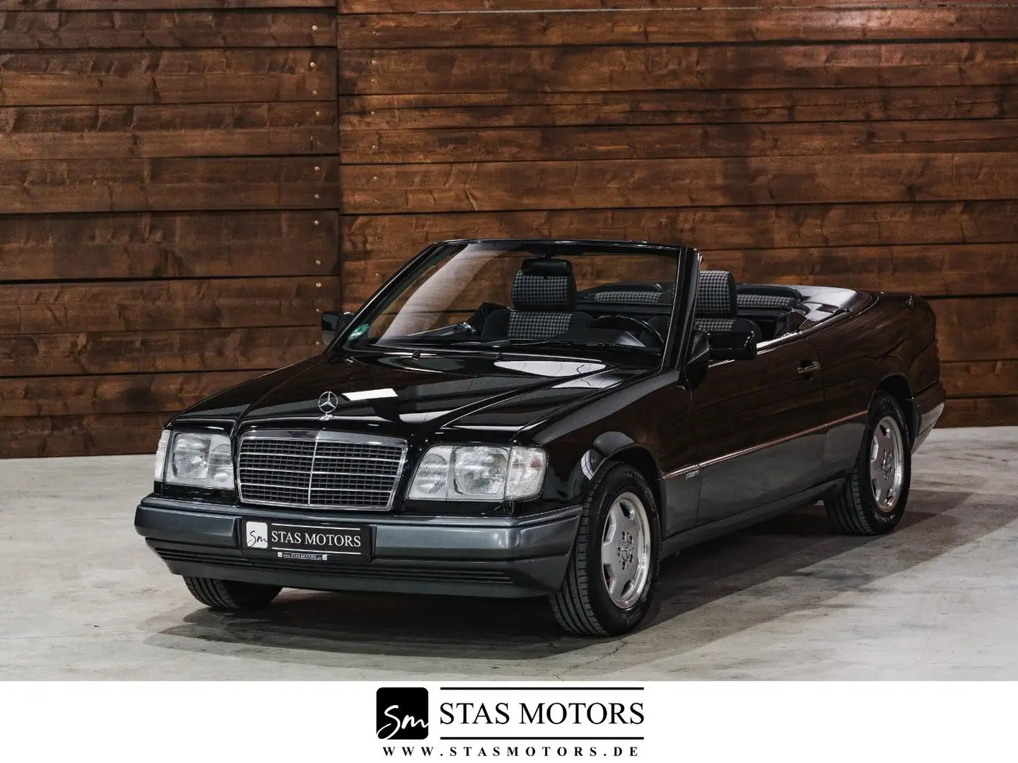 Mercedes-Benz E 220 CABRIOLET A124 HANDSCHALTER*KARO*EURO2*BRD Nero - 1