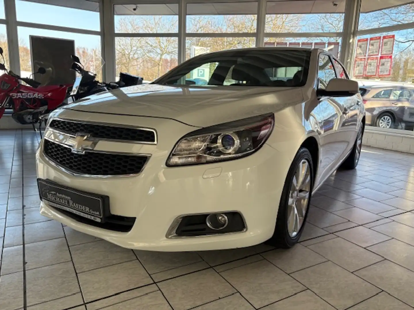 Chevrolet Malibu LTZ AT Xenon Navi SHZ Weiß - 2