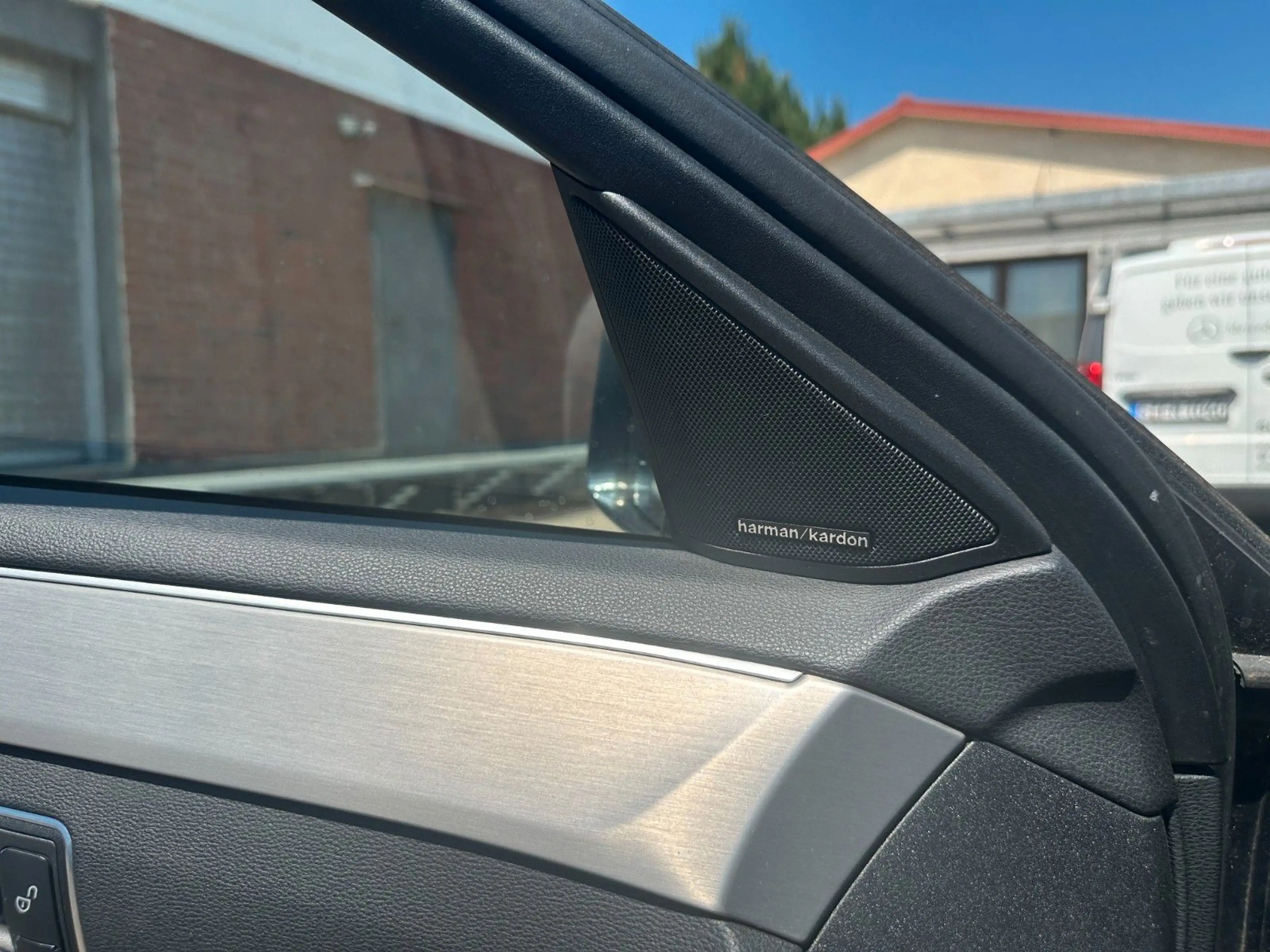 Mercedes-Benz E 350 CDI Avantgarde*7G*S-DACH*COMAND*H&K*LEDER* — photo 15