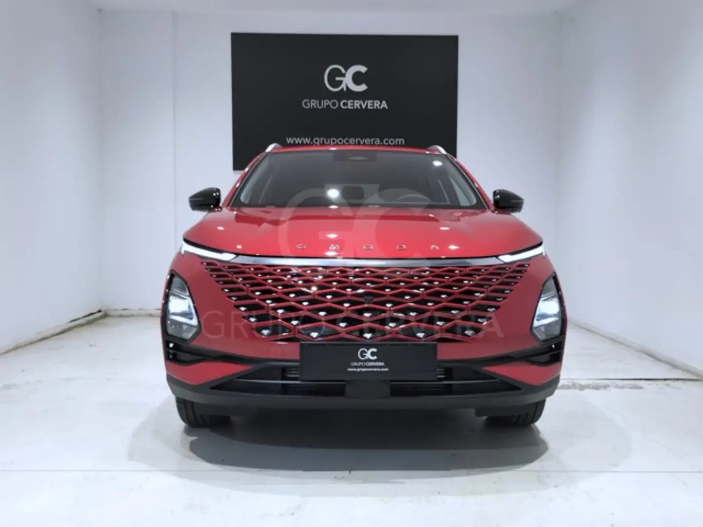 Omoda 5 1.6 Premiun 145 Roşu - 2