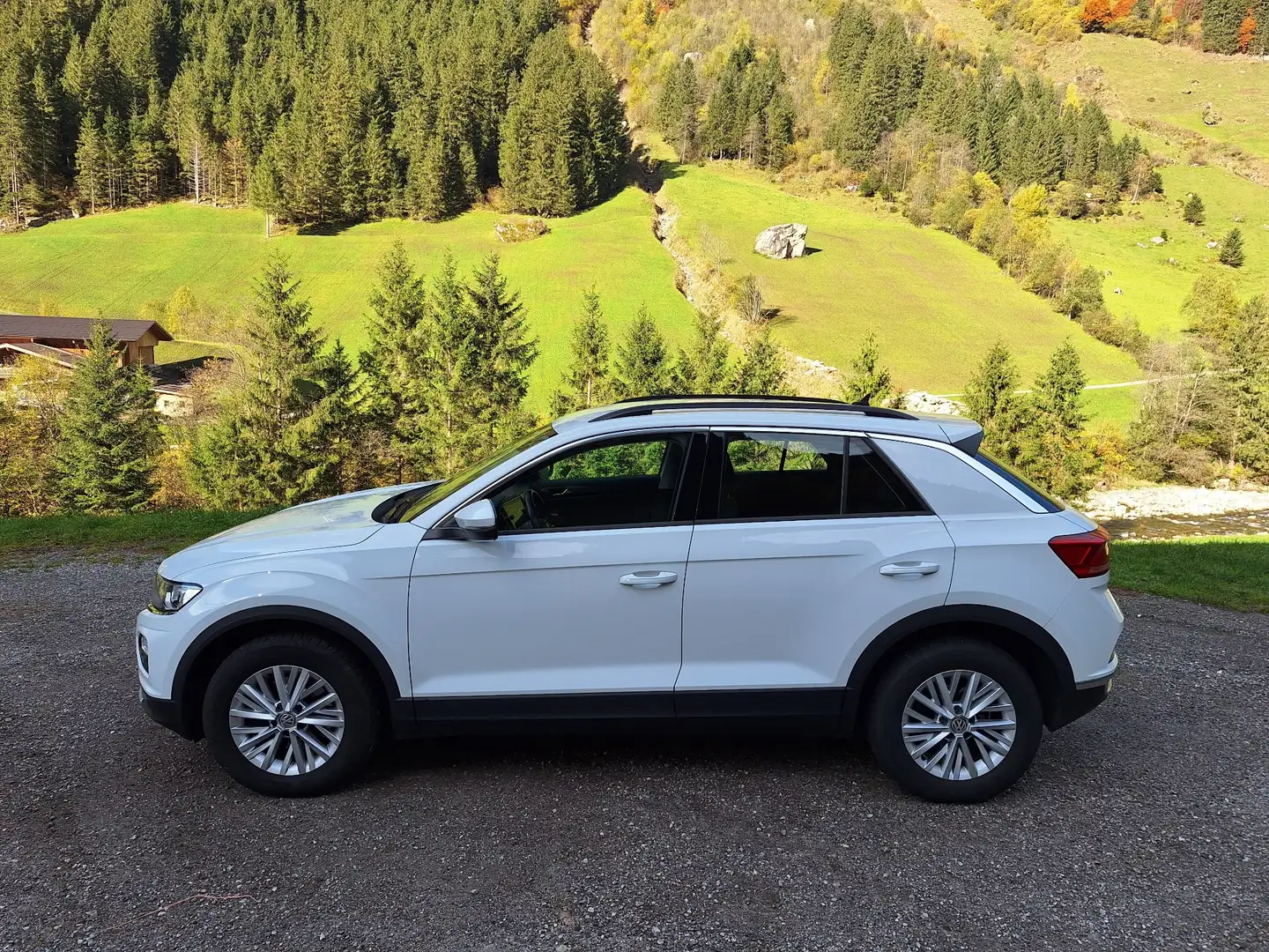 Volkswagen T-Roc 2,0 TDI SCR 4Motion Design Weiß - 2