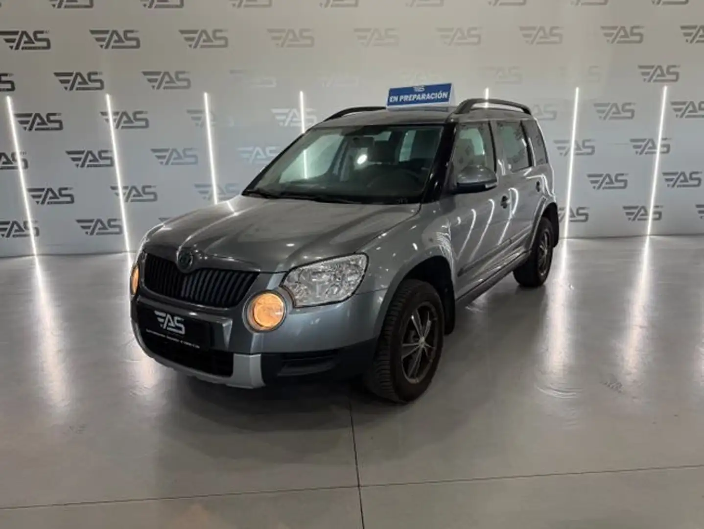 Skoda Yeti 1.2 TSI Ambition 4x2 Gris - 1